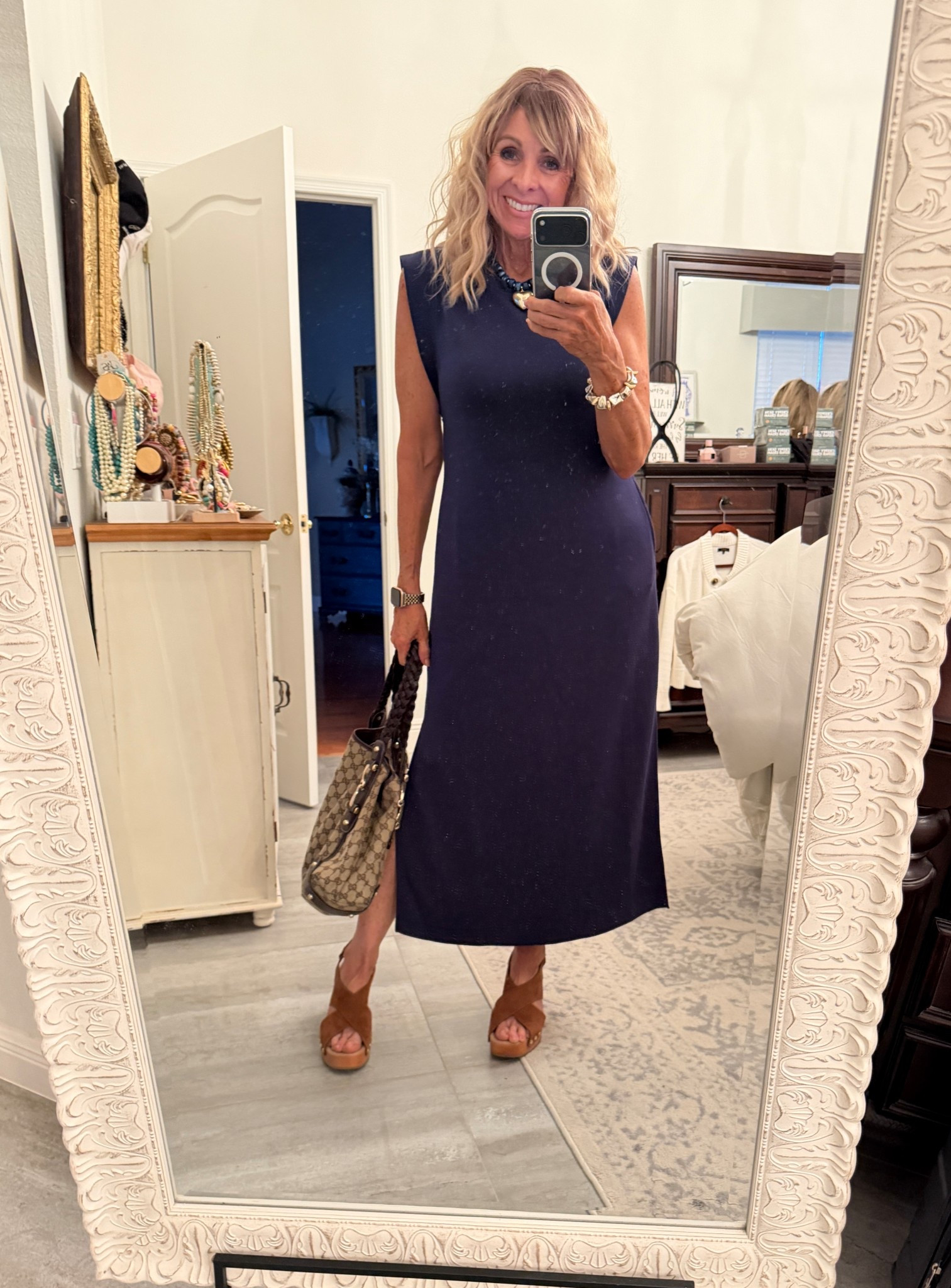 Saturday night dinner out. This dress is perfect for a casual night out. 


#LTKOver40