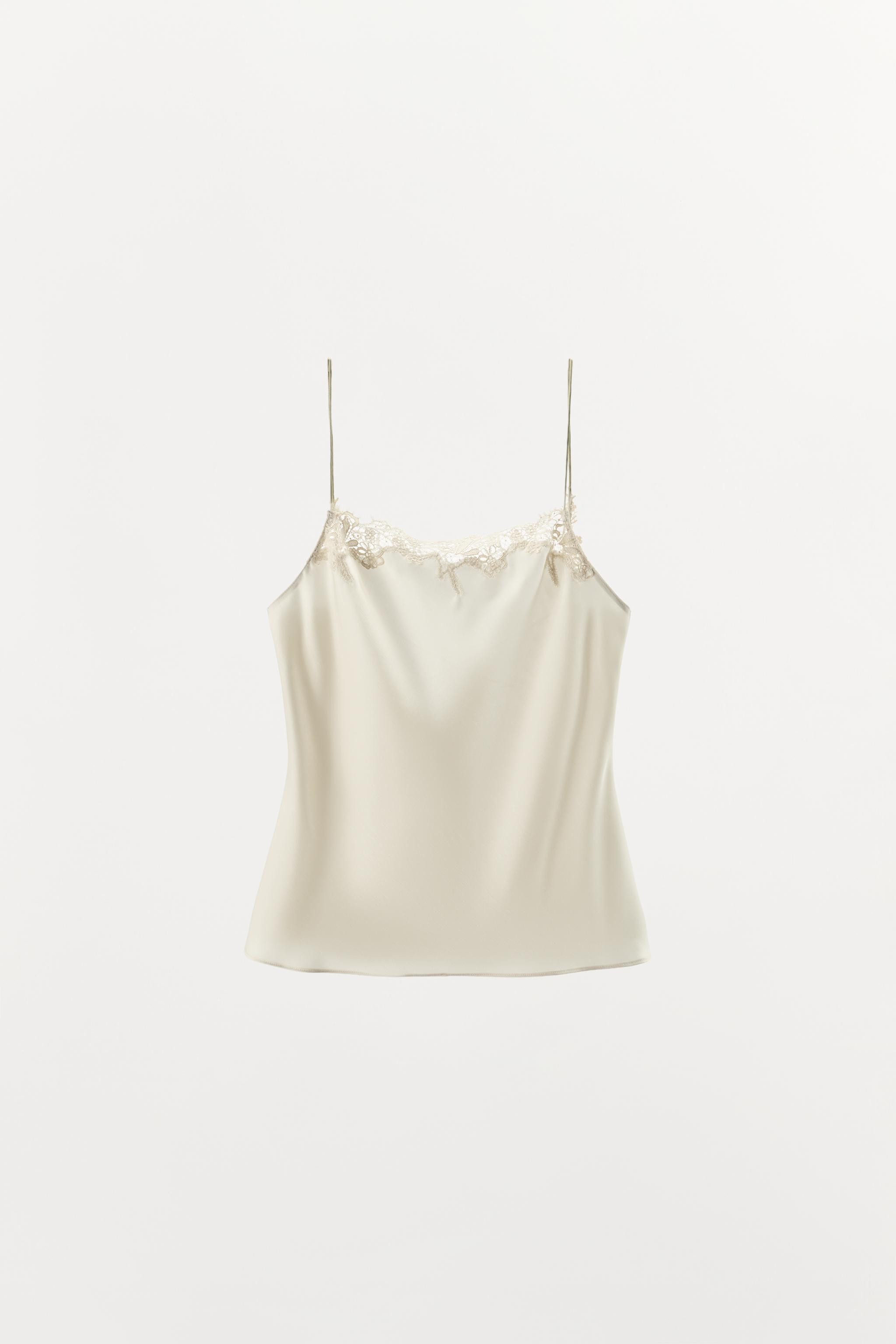 ZIJDEACHTIGE TOP IN LINGERIESTIJL MET KANT | Zara US