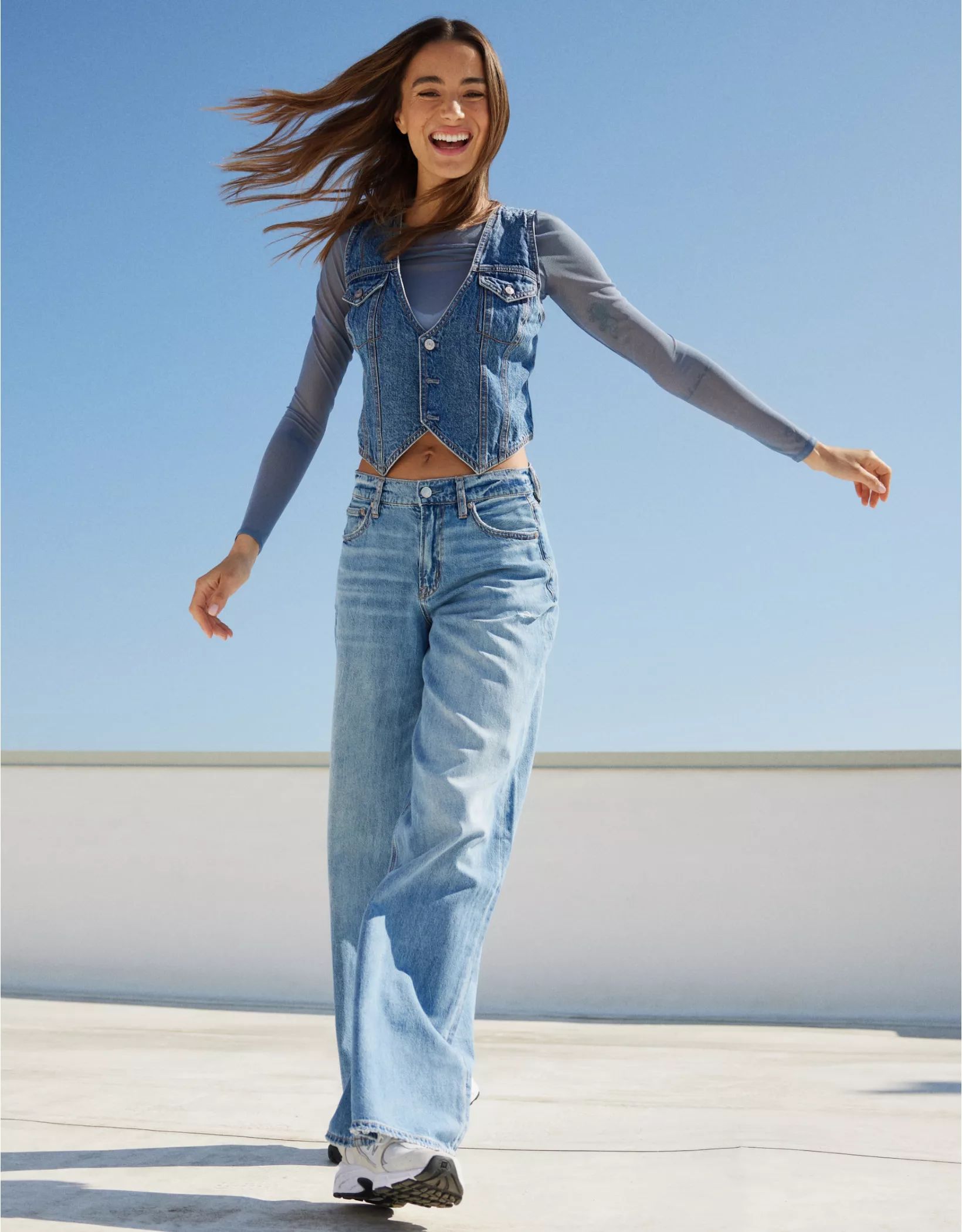 AE Dreamy Drape Super High-Waisted Baggy Ultra Wide-Leg Jean | American Eagle Outfitters (US & CA)