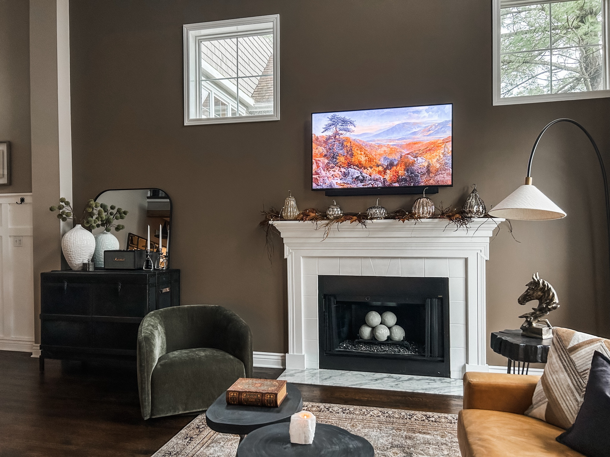 It seems everyone else in the world has moved on to Christmas, but holding onto fall for a few weeks longer around here!  

Shop my current living room! 



#LTKHome #LTKSaleAlert #LTKSeasonal