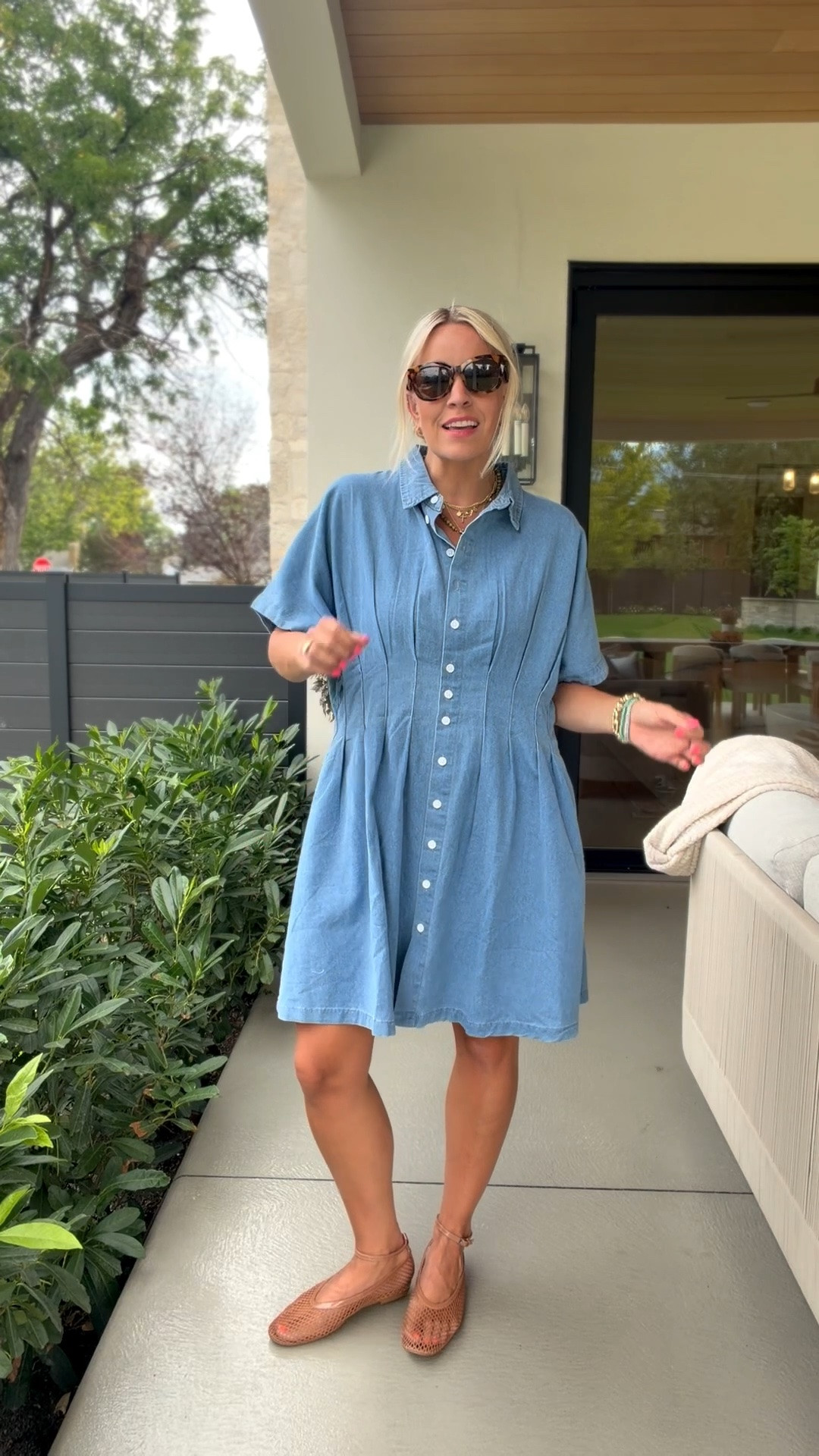 This dress looks so expensive and is so cute for fall!

#LTKmomlife #LTKootd #LTKgrwm