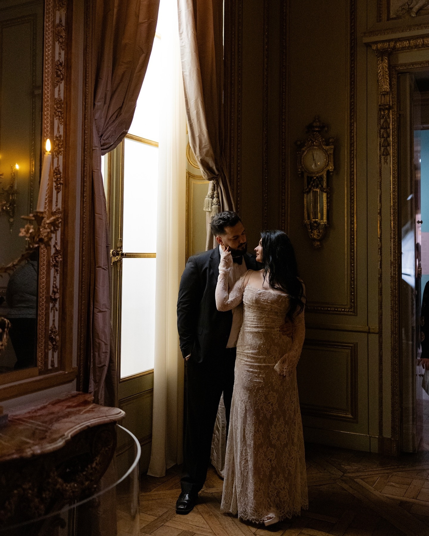 My favorite fairytale is our love story 🤍

#metropolitanmuseumofart #newyork #photooshot #couplephotoshooting #photoshootingatthemet #houseofcbdress

#LTKWatchNow #LTKSeasonal #LTKWedding