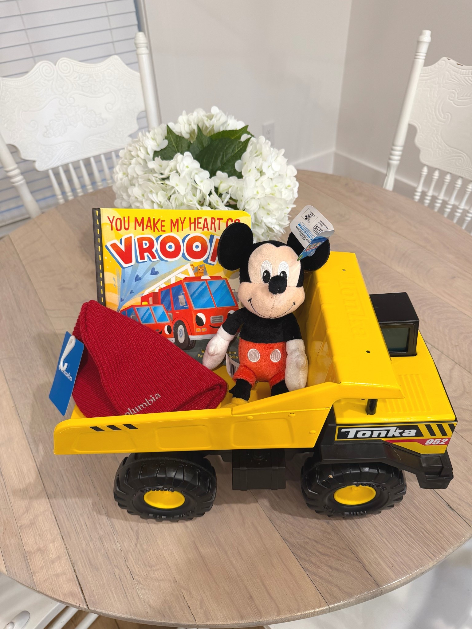 Valentines for toddler boy!❣️❤️




#LTKValentine #LTKSaleAlert #LTKKids