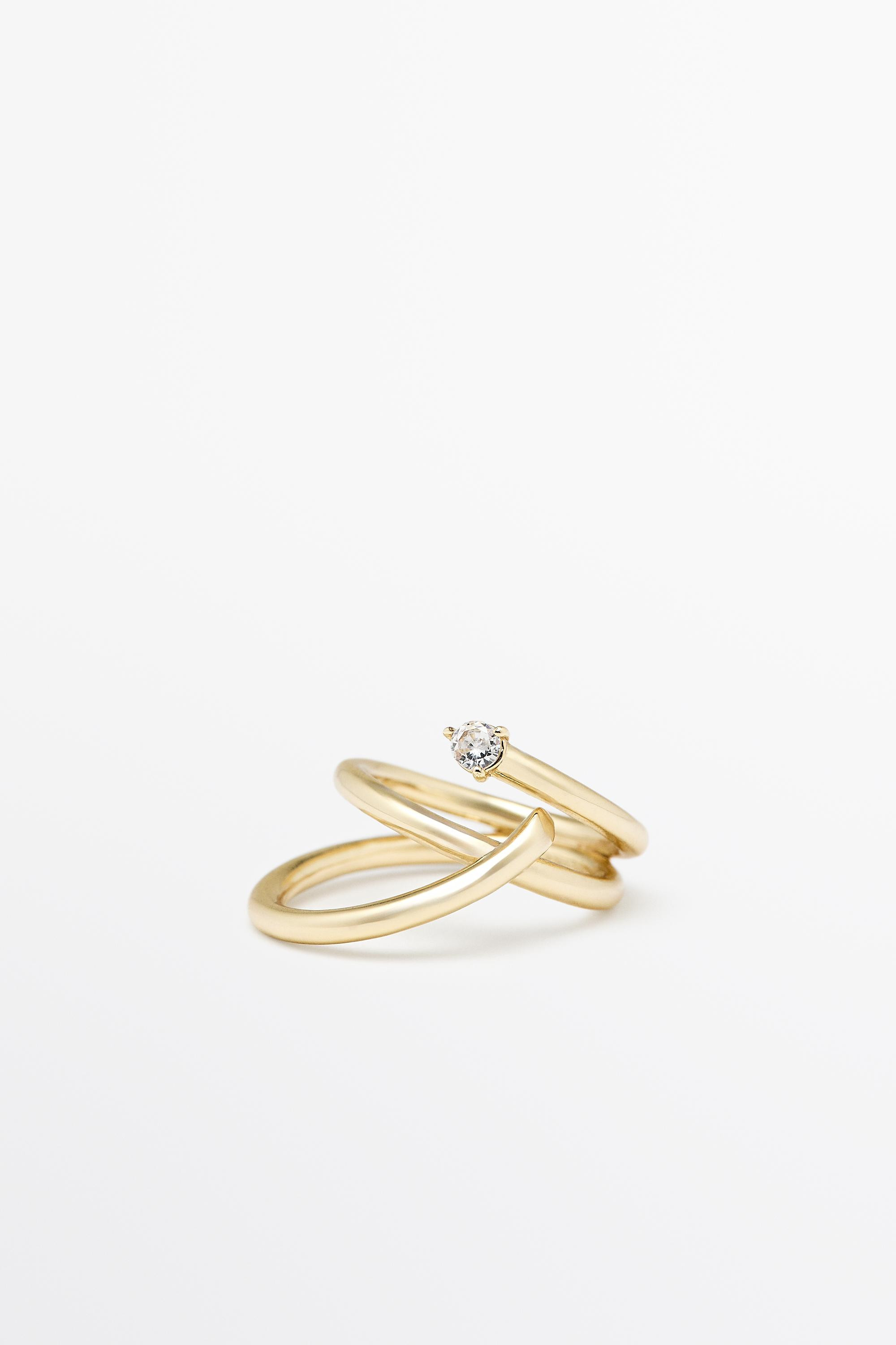 Wide shimmery volume ring - GOLDEN | Massimo Dutti US