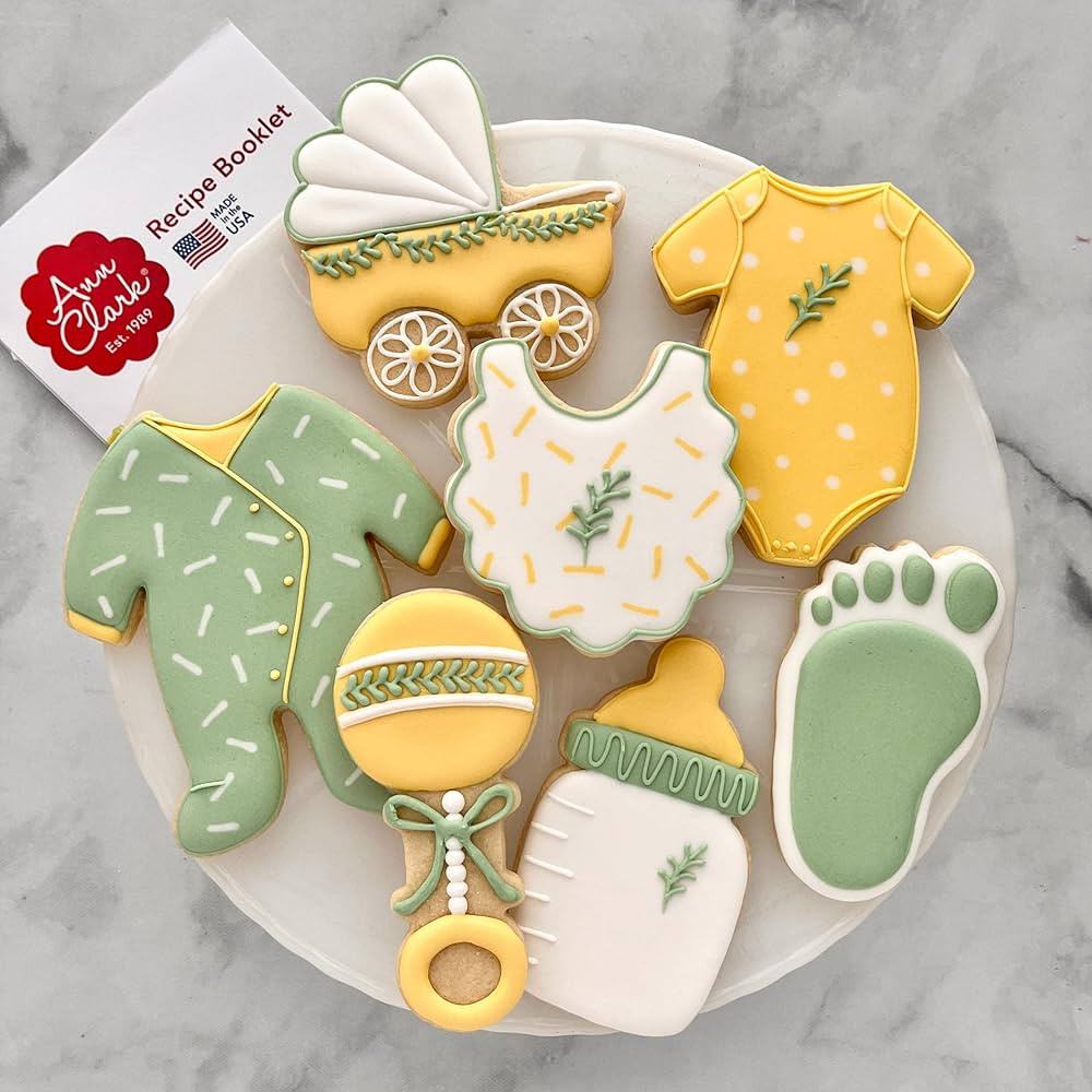 Baby Shower Cookie Cutters 7–Pc. Set Made in the USA by Ann Clark, Onesie, Bib, Rattle, Carriag... | Amazon (CA)