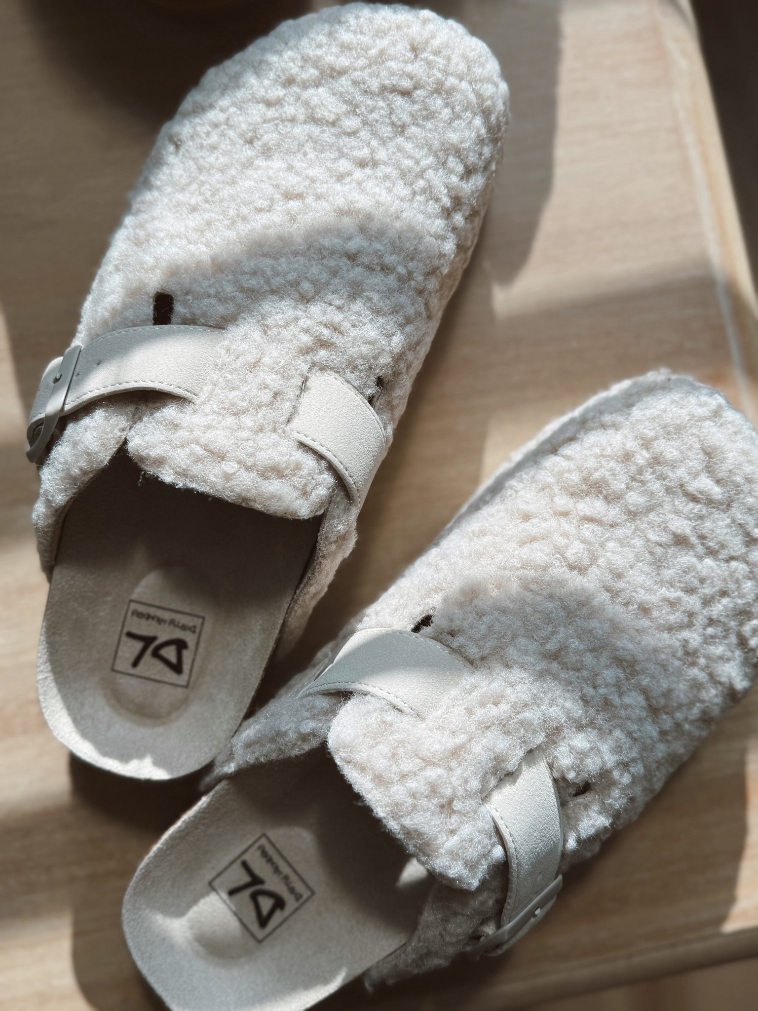 Sherpa budget-friendly clogs mules Birkenstocks dupes #ltkshoes

#LTKHoliday #LTKGiftGuide