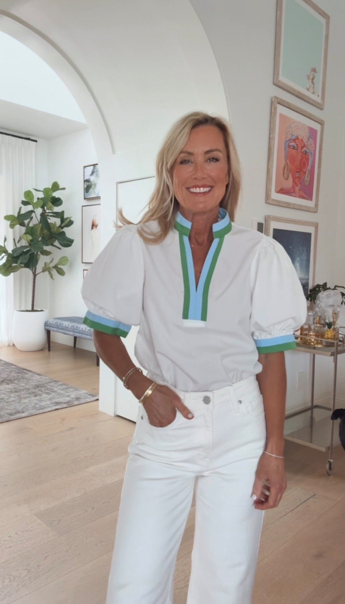 Loving this new Avara drop!

Top: XS
Jeans: 25 (size down)

#LTKootd #LTKSeasonal #LTKgrwm