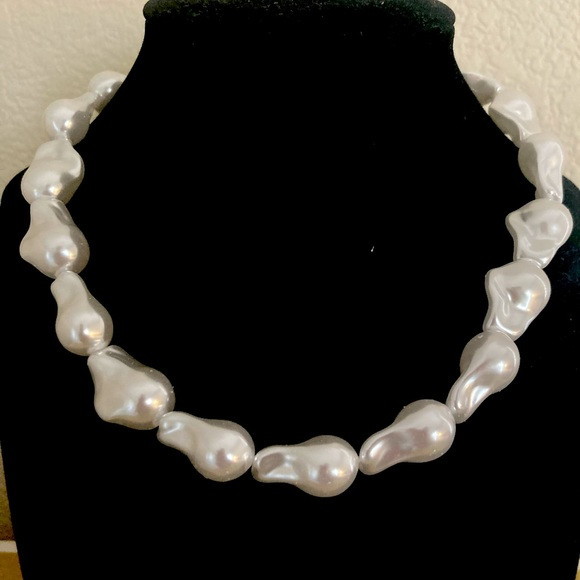 Baroque Pearl Necklace | Poshmark