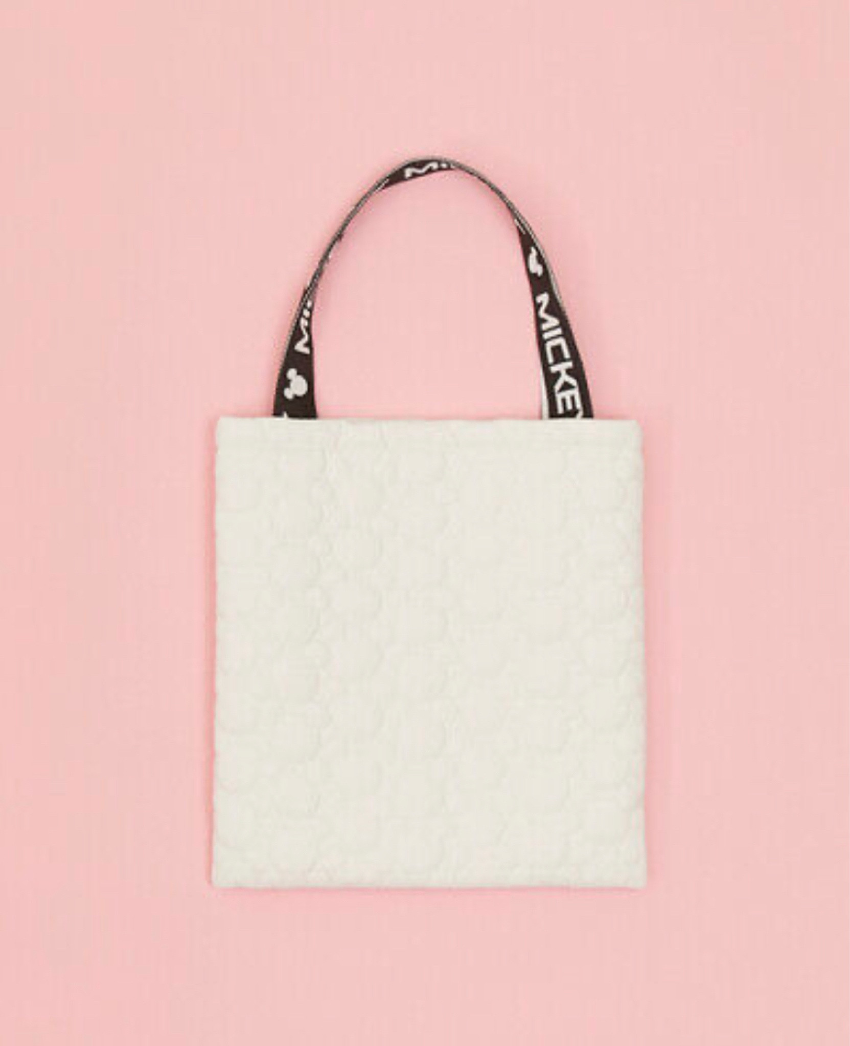 quilted mickey bag from forever 21 collab

#LTKHoliday #LTKGiftGuide #LTKHolidaySale