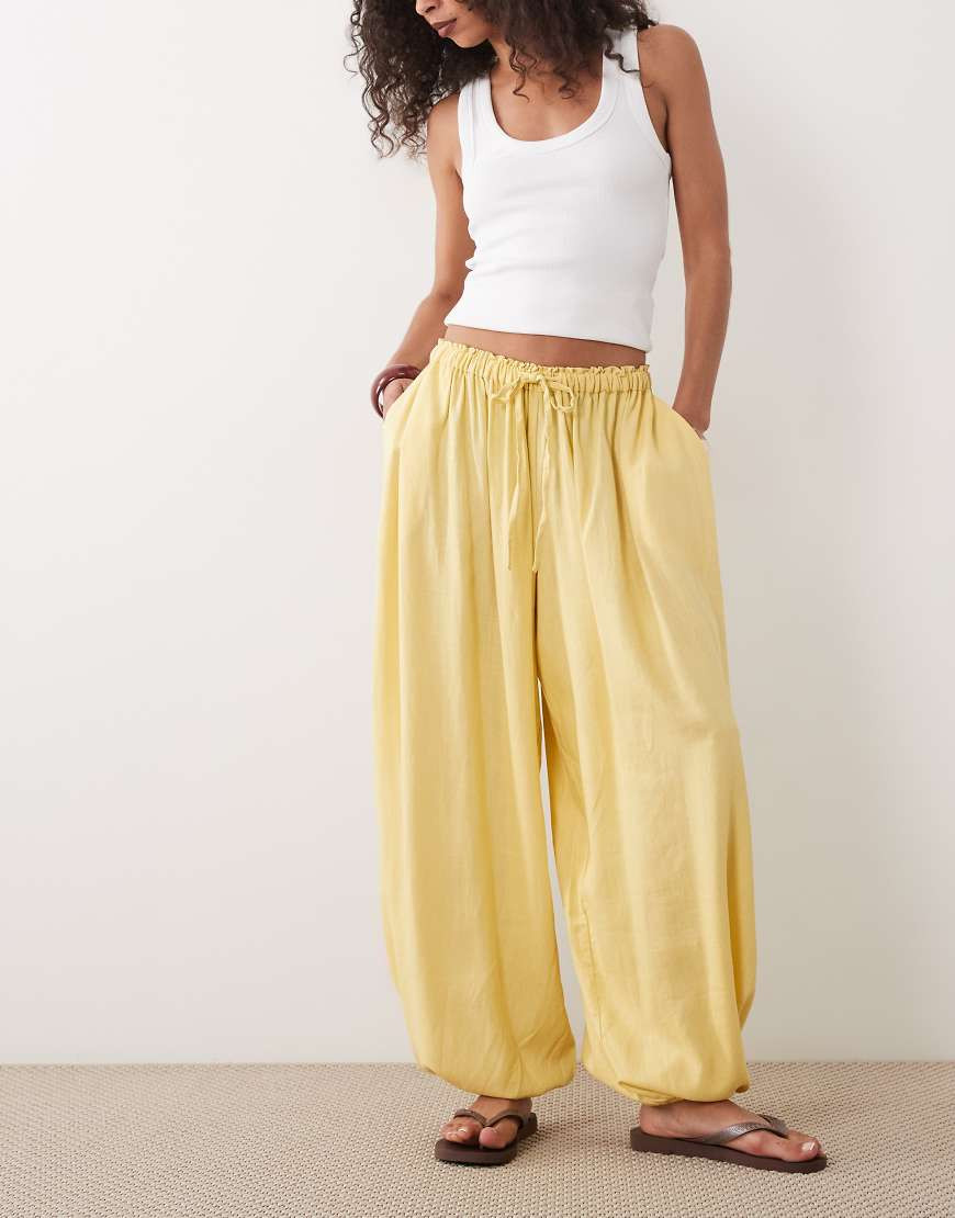 ASOS DESIGN pull on balloon pants in linen mix in buttermilk-Yellow | ASOS (Global)