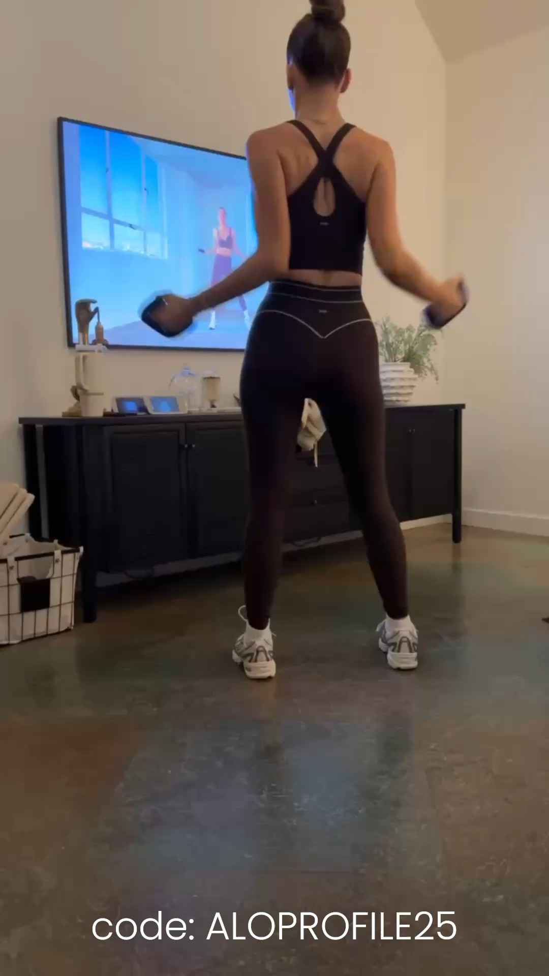 WORKOUT WITH ME✨
code: ALOPROFILE25 for Sculpt Society

My workout mat is by Stakt



#LTKActive #LTKfitnessgoals #LTKvlog