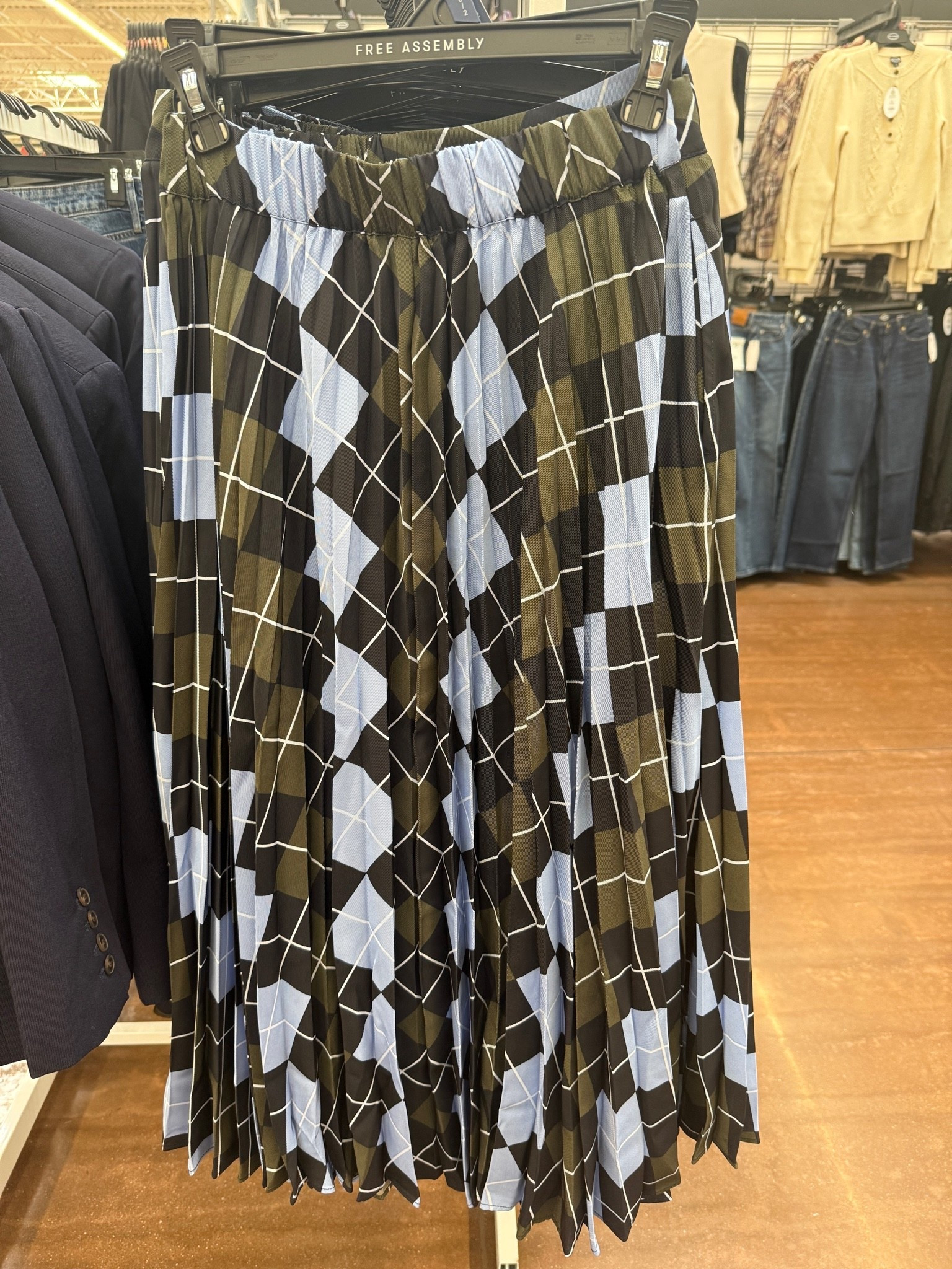Walmart skirt

#LTKWorkwear #LTKOver40