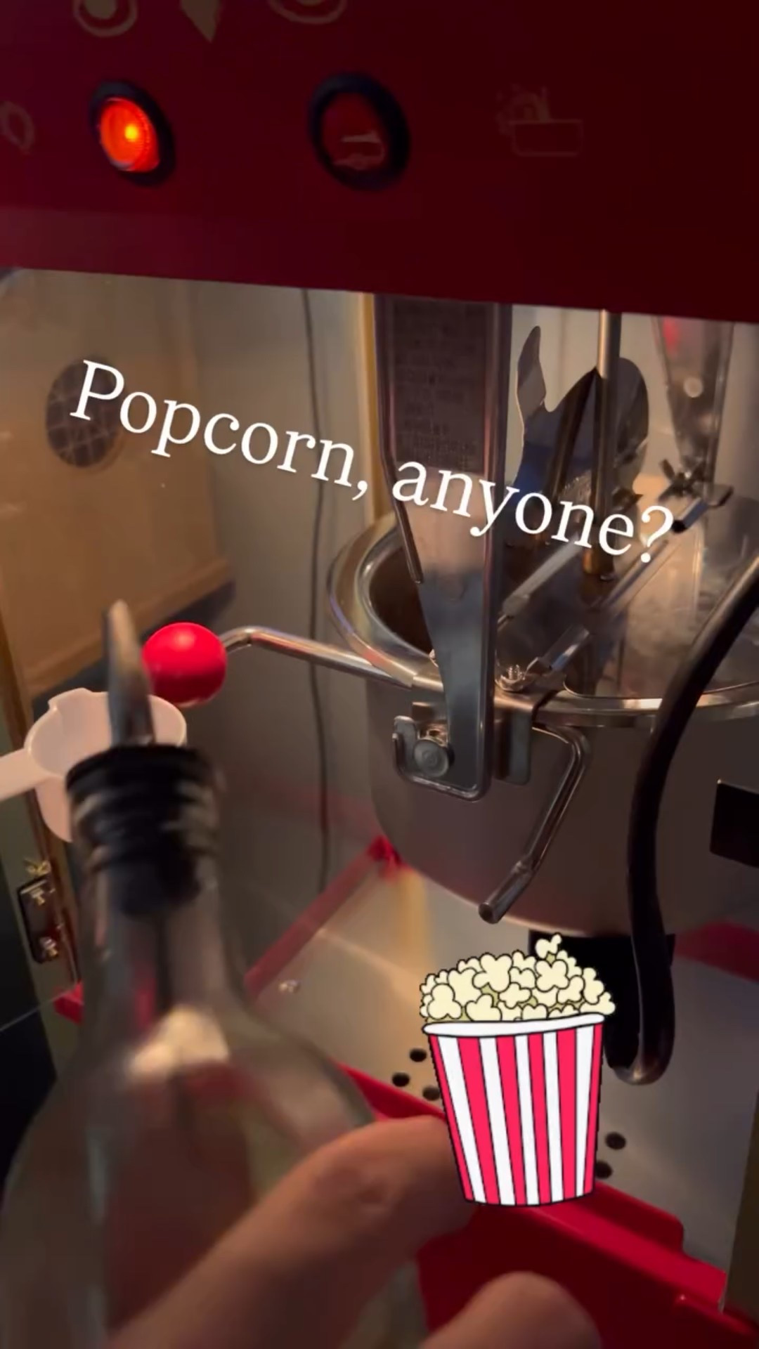 Popcorn, anyone?

#popcornmaker #popcorn