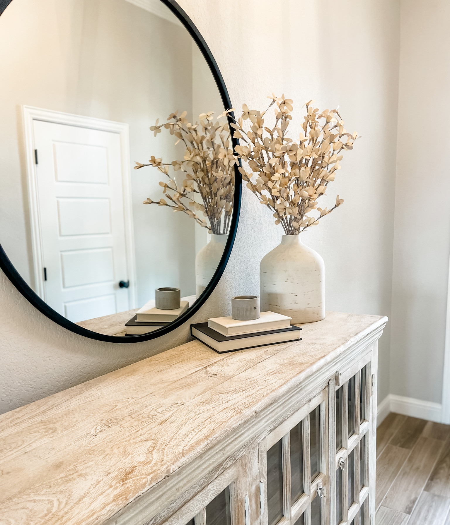 Entry way decor 

#LTKhome