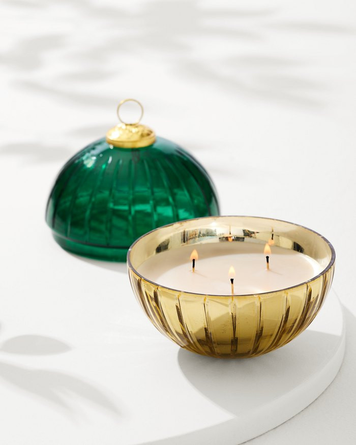 Evergreen 8.5-oz. Etched Ornament Candle | Tommy Bahama