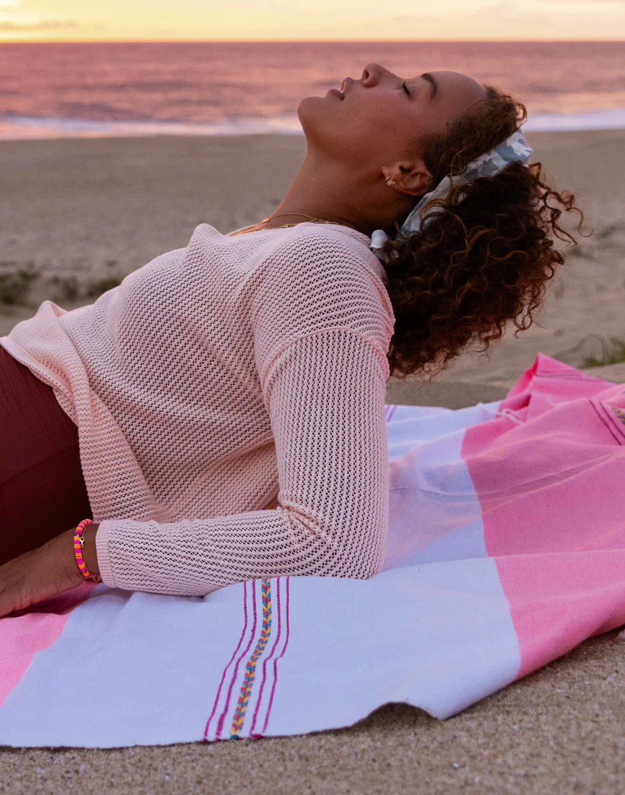 Zella Mesh Pullover: Peach | Carve Designs