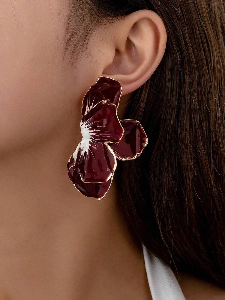 1 Pair Fashionable Elegant Enamel Floral Stud Earrings | SHEIN