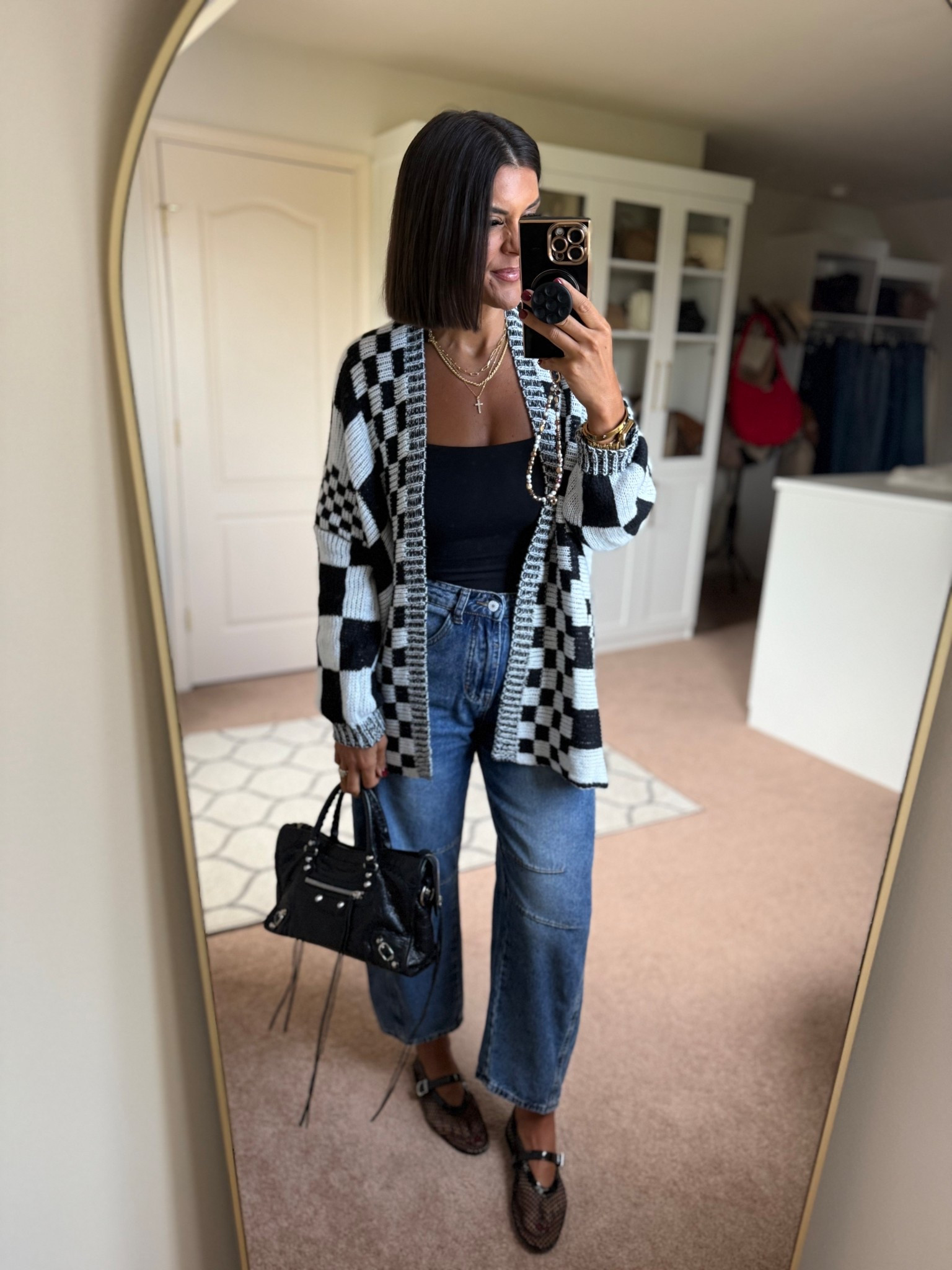 size small in cardigan and tank, size 2 in jeans 

#LTKSeasonal #LTKFindsUnder100