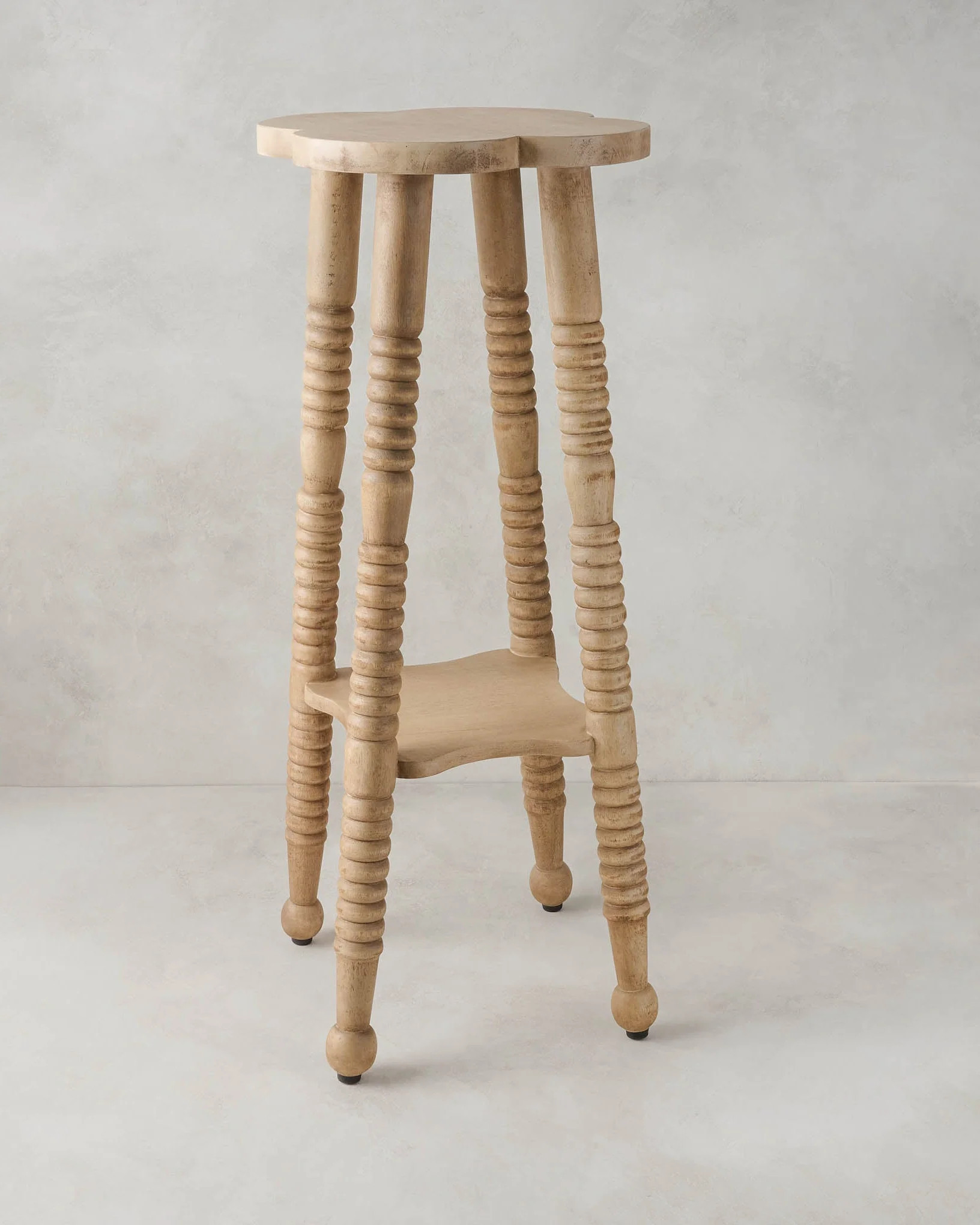 Jude Plant Stand | Magnolia
