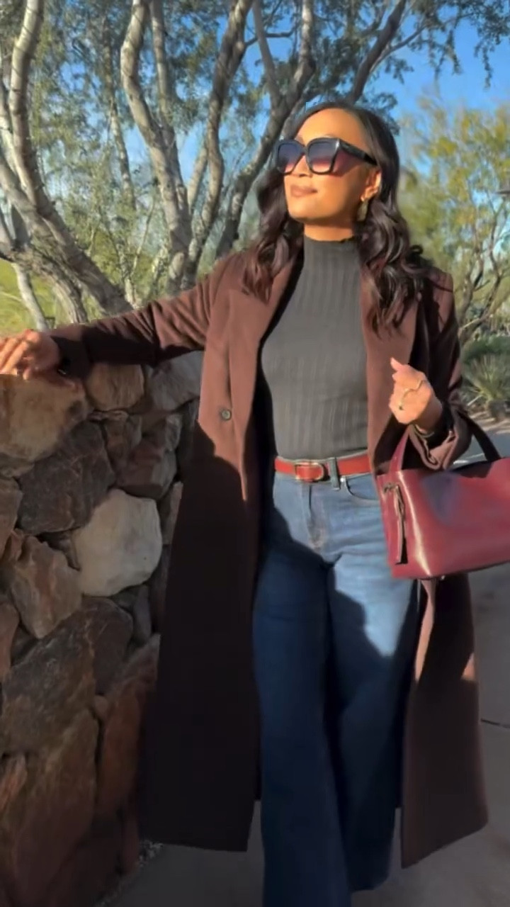 Effortless polish, the kind that never tries too hard 🤎
This Moda Luxe bag is the definition of timeless—clean lines, rich texture, and an elevated silhouette that instantly pulls a look together. Designed for the woman who loves minimalism with a little edge, it’s the piece I reach for when I want my outfit to feel refined but still cool.

A true wardrobe staple that works from daytime errands to dressed-up moments, all while keeping the focus on beautiful craftsmanship and thoughtful design.

@modaluxe
#modaluxe #modaluxebags