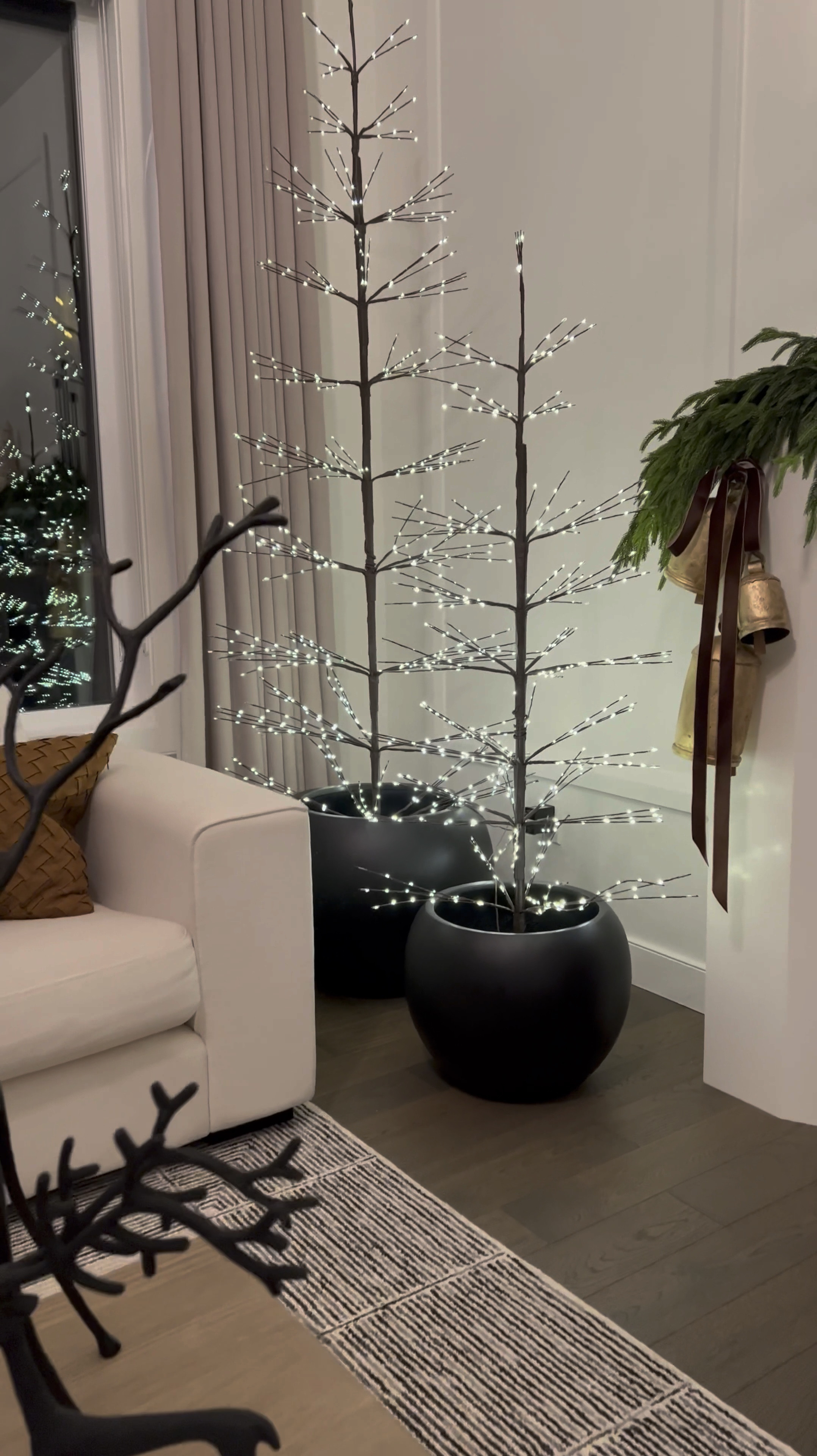 ❗️Just look at these gorgeous planters from Amazon! 🫢🤌🏽 I got the large and medium sizes to create this stunning setup. They’d even be perfect for holding Christmas trees! 💕

Shop them below! ☺️
#LTKVideo

#LTKHome #LTKHoliday #LTKStyleTip