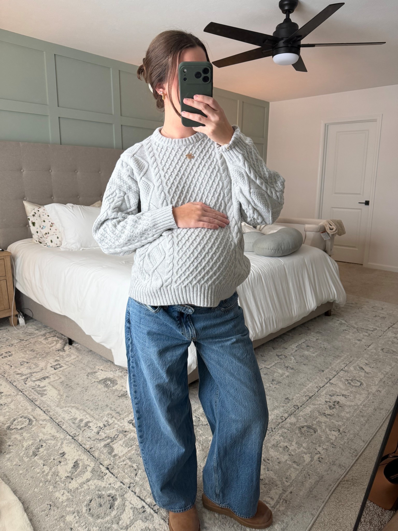 My tried & true non maternity jeans that still fit at 37 weeks 🫶🏼

Jeans: size 29/ 30…. pre-pregnancy 25/26, medium wash 
sweater: small
shoes: TTS

#LTKBump #LTKootd #LTKgrwm