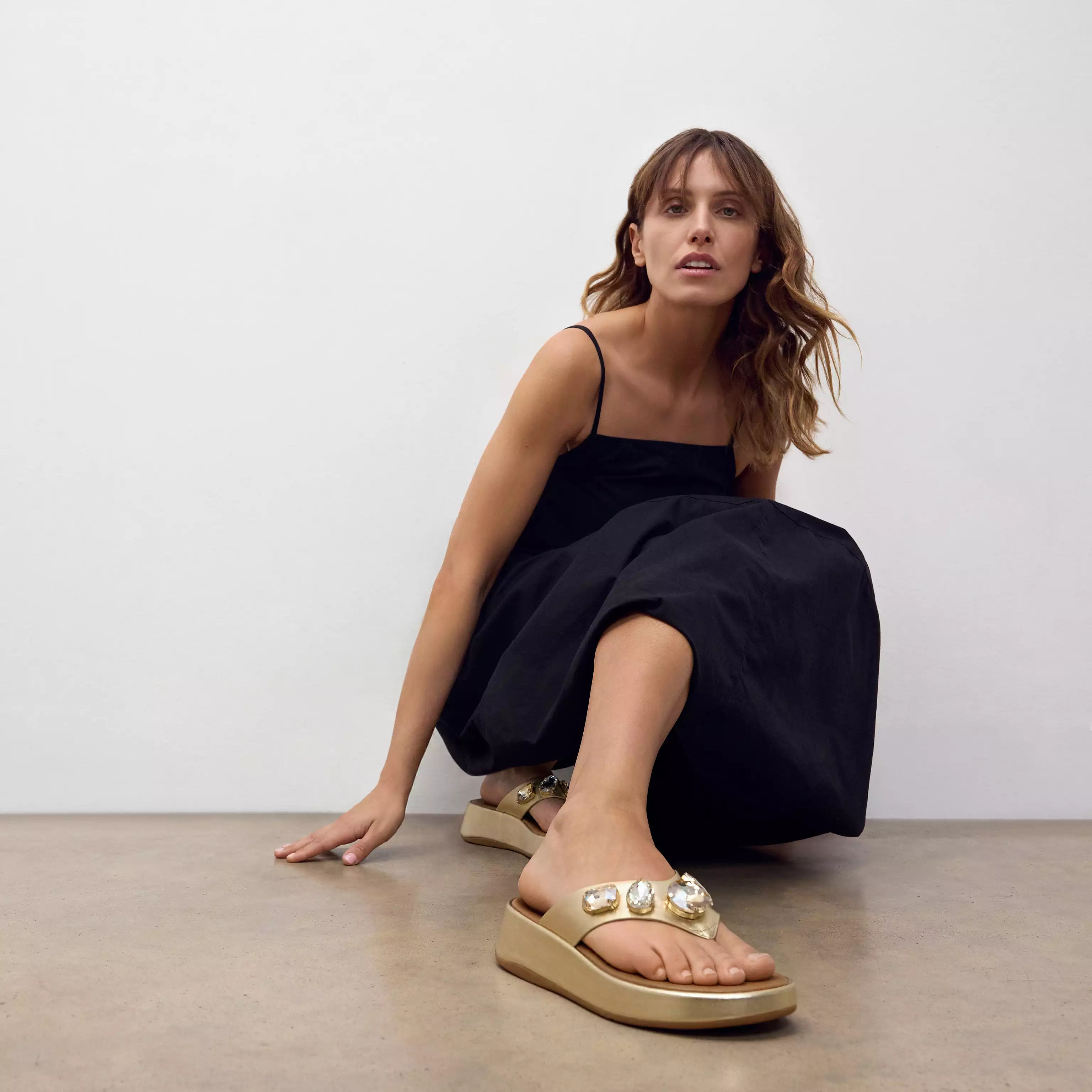 F-MODE Ultra-Jewel Metallic-Leather Toe-Post Sandals | FitFlop (US)