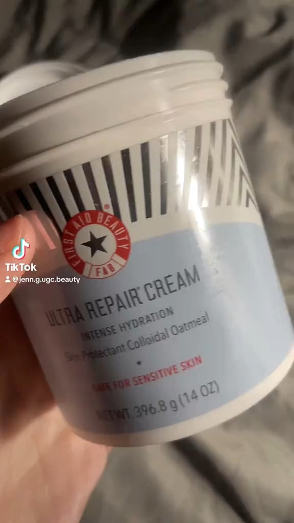 Winter brings dry skin, cracked hands and feet, and loss of moisture. Give you skin a dose of ultra hydration! 

#LTKSeasonal #LTKBeauty