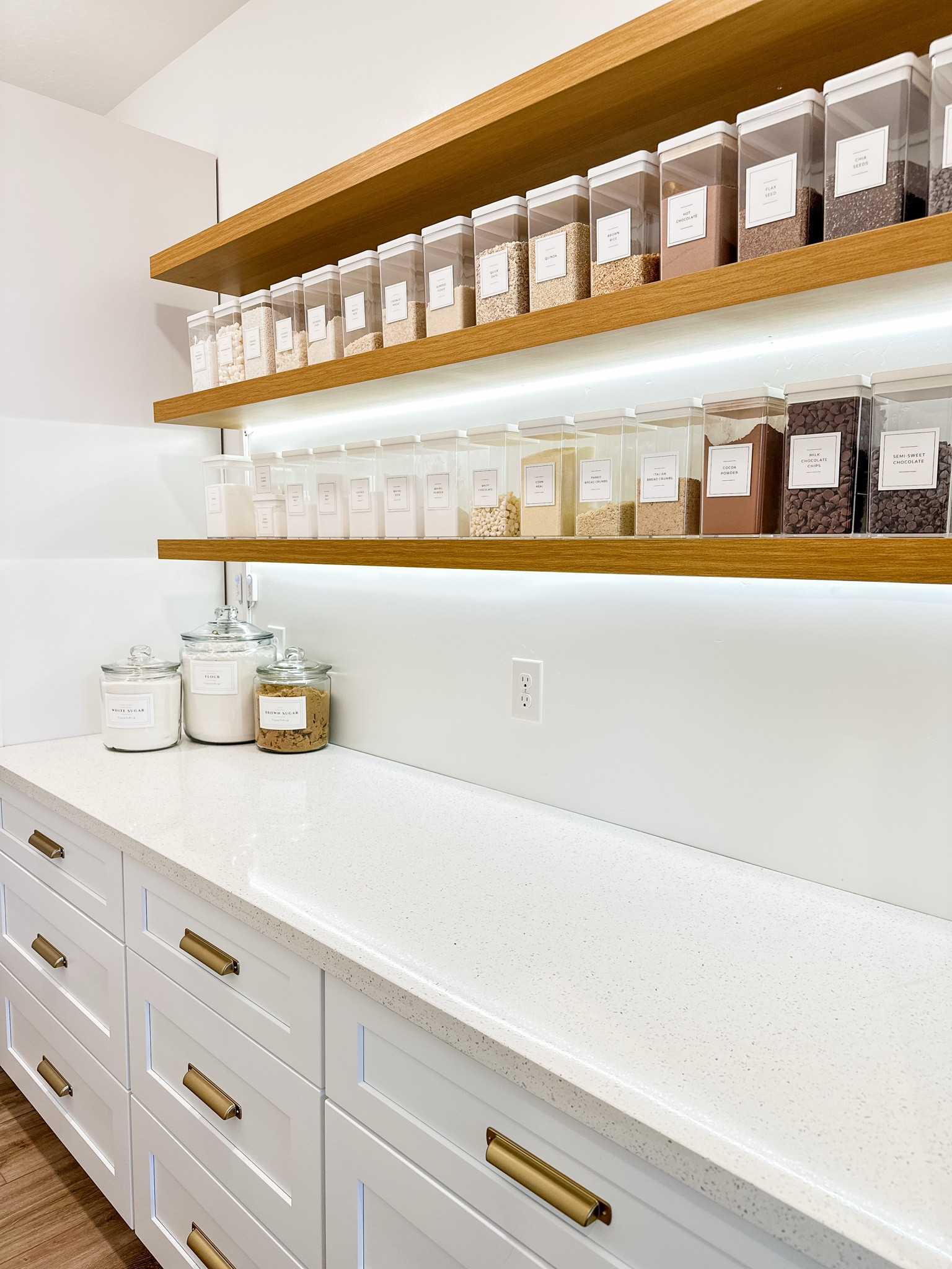 Taking pantry organization to the next level! 🥫✨ There’s something so satisfying about seeing all your basic ingredients lined up neatly in matching containers. Not only does it look streamlined and polished, but it also makes finding what I need a breeze!
🌟 High-quality containers that don’t break the bank – I bought a few at a time to keep it budget-friendly, and now my shelves look like a dream!
🖤 Labels – Because no pantry makeover is complete without a clear, chic label on each container!
Organizing your pantry doesn’t have to happen overnight—sometimes, small steps make the biggest impact! Who else loves the look of a tidy, organized pantry? 👏

#LTKFamily #LTKHome