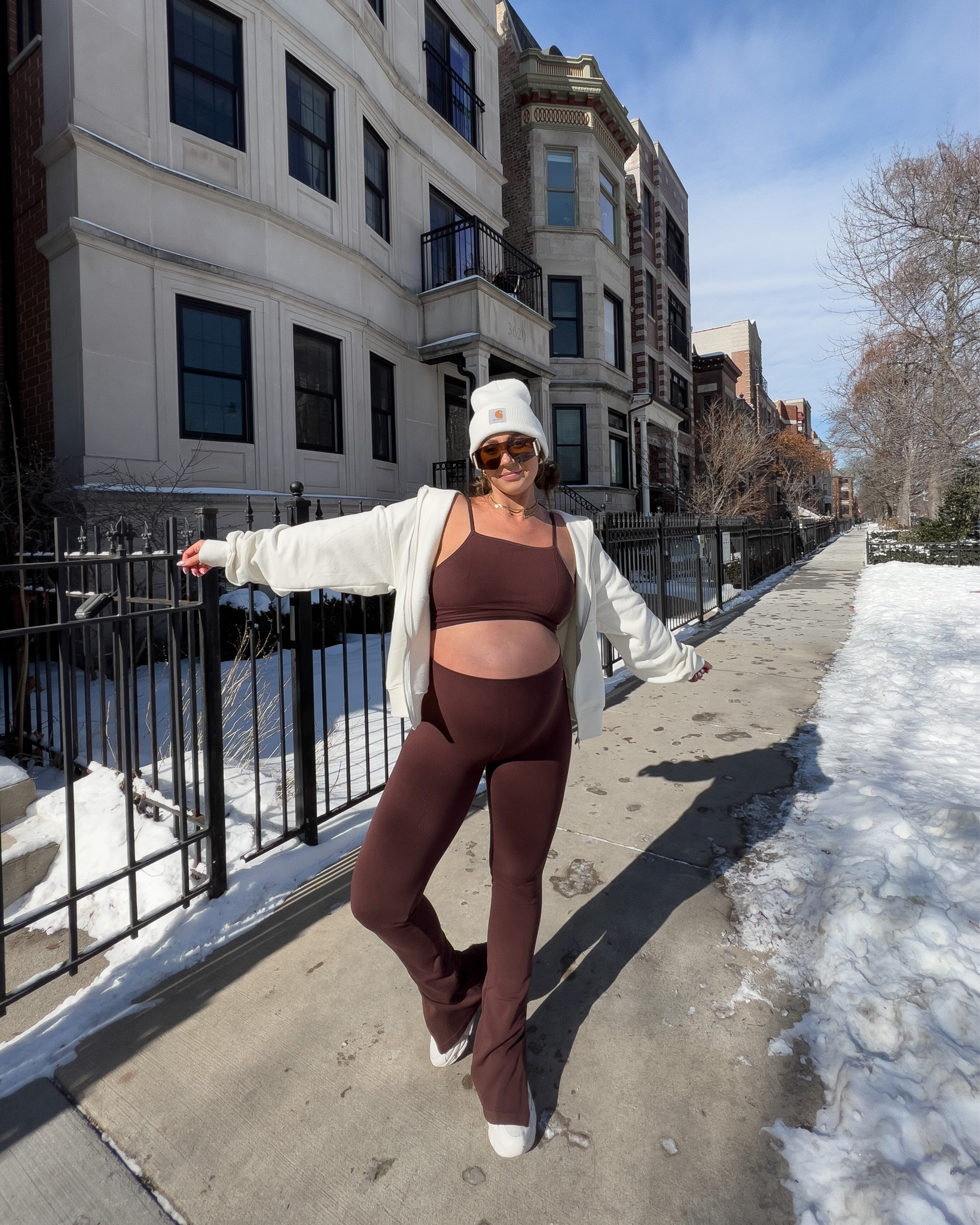 big matching set girl 🤎 especially ones that stretch to fit the bump!!

#LTKunder100 #LTKbump #LTKfit
