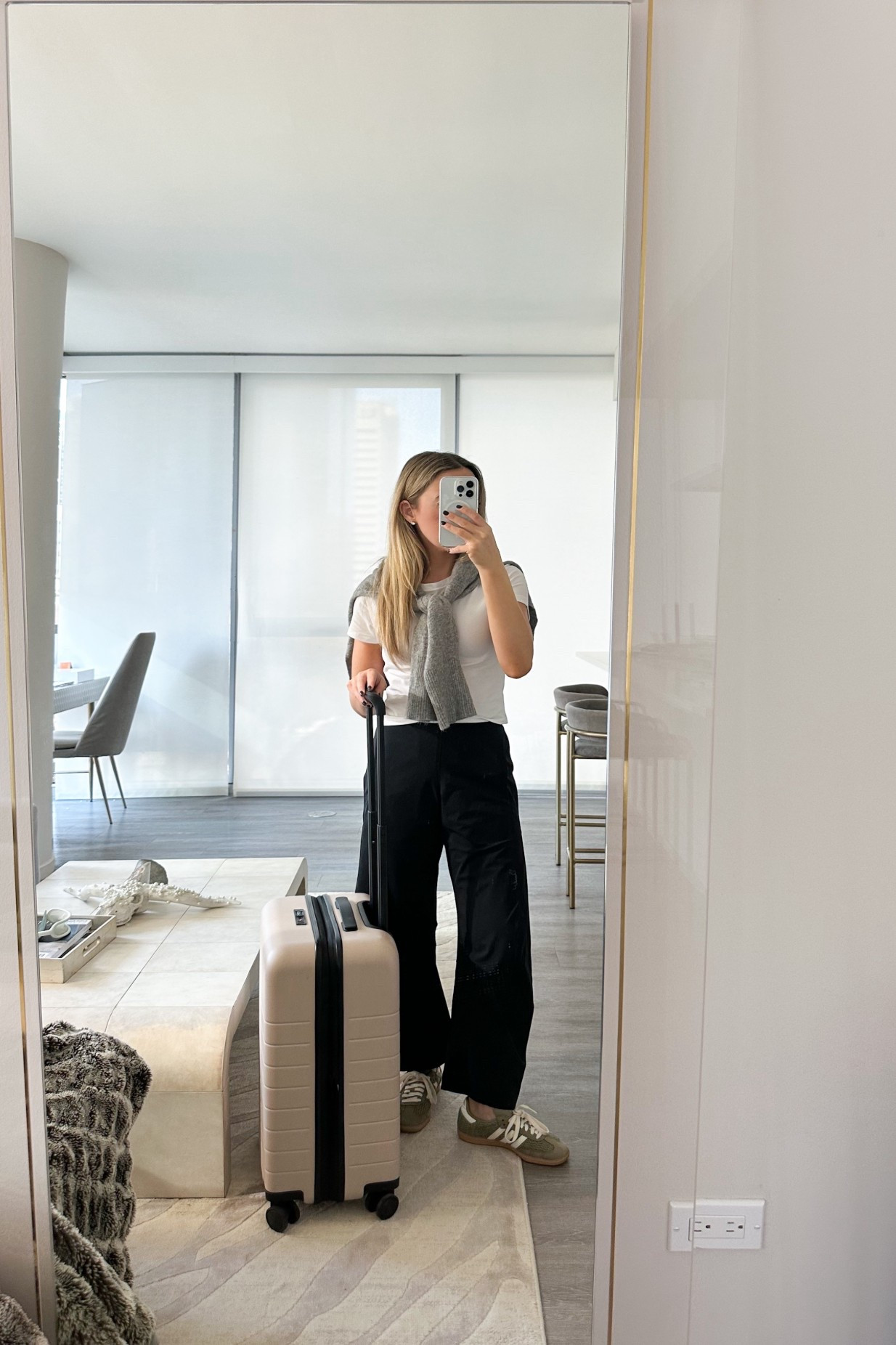 these pants are on sale this weekend and the barrel fit makes them so comfy while traveling - but can also be paired with blouse and flats for workwear 
* they are also available in petite sizing 


ootd style fashion, travel outfit, airport outfit, Ruti on the loose pants 

#LTKTravel #LTKootd #LTKdayinmylife