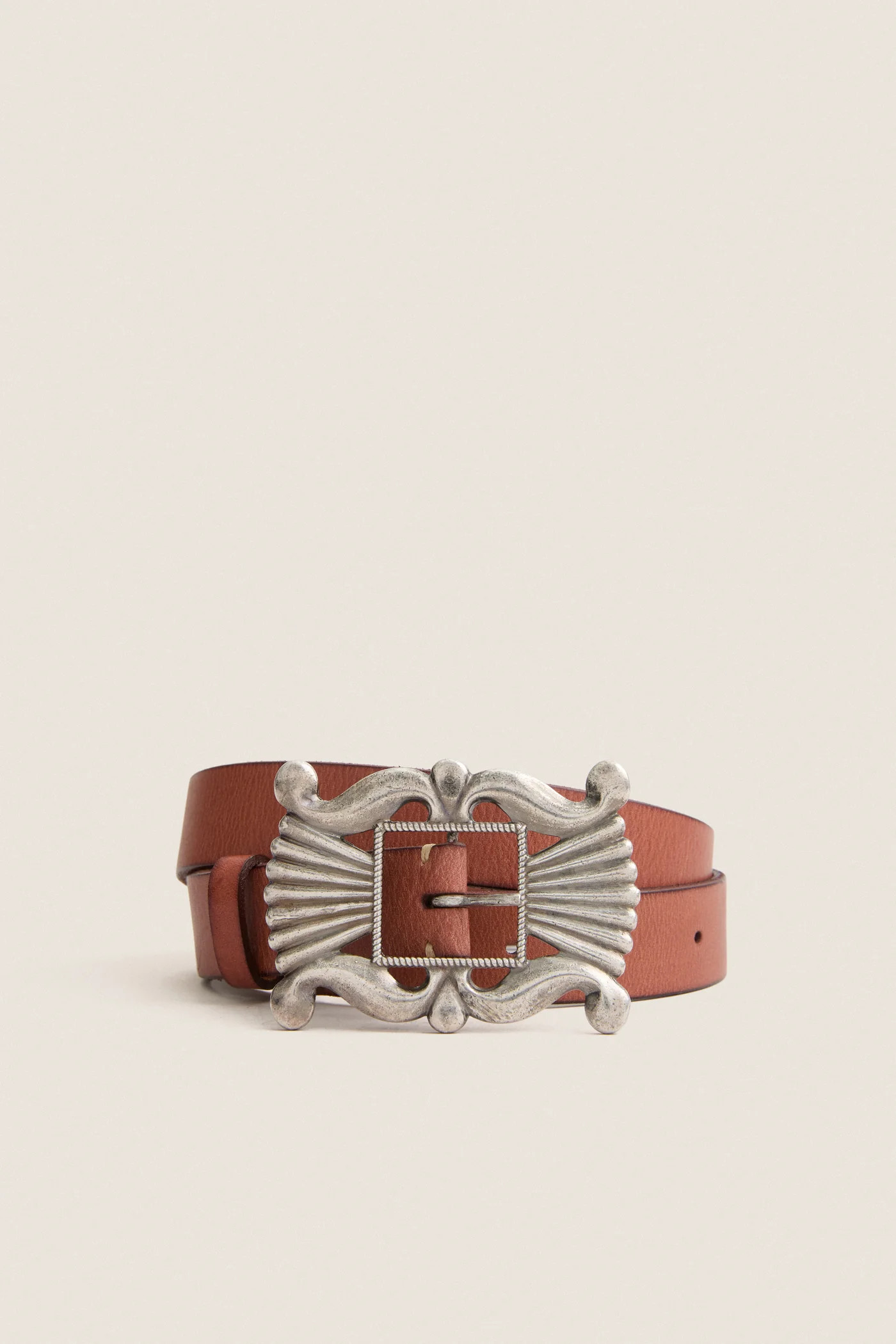 Cuoio Decorative-Buckle Leather Belt | Tuckernuck (US)