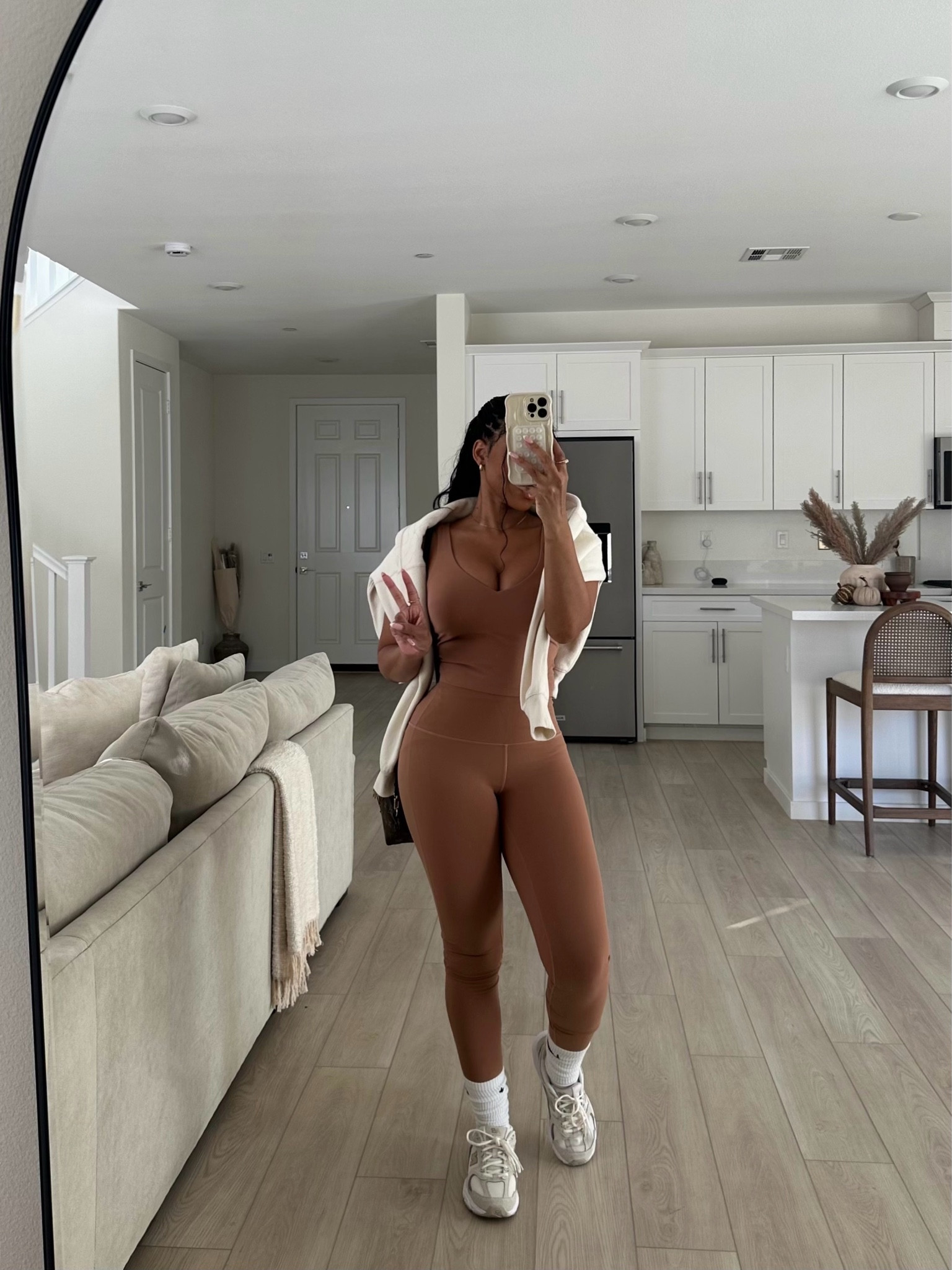 Off to Fall Decor Shop in my comfy errands Look 🍂 

Top: Size 8
Leggings: size 4

#LTKStyleTip #LTKActive