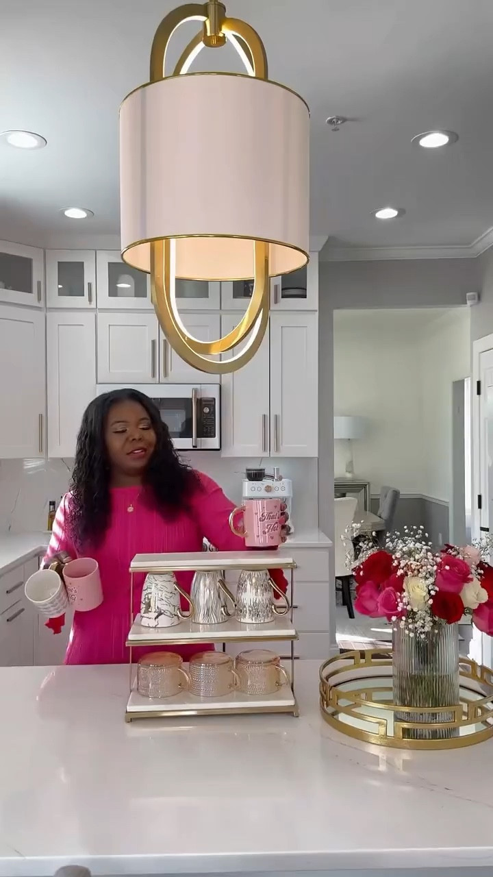 Fresh flowers are always a vibe 👌🏾 sharing some of my favorite kitchen finds and some great gift ideas for the coffee loving mom and the chef mom

#LTKMothersDay #LTKfoodie #LTKHome