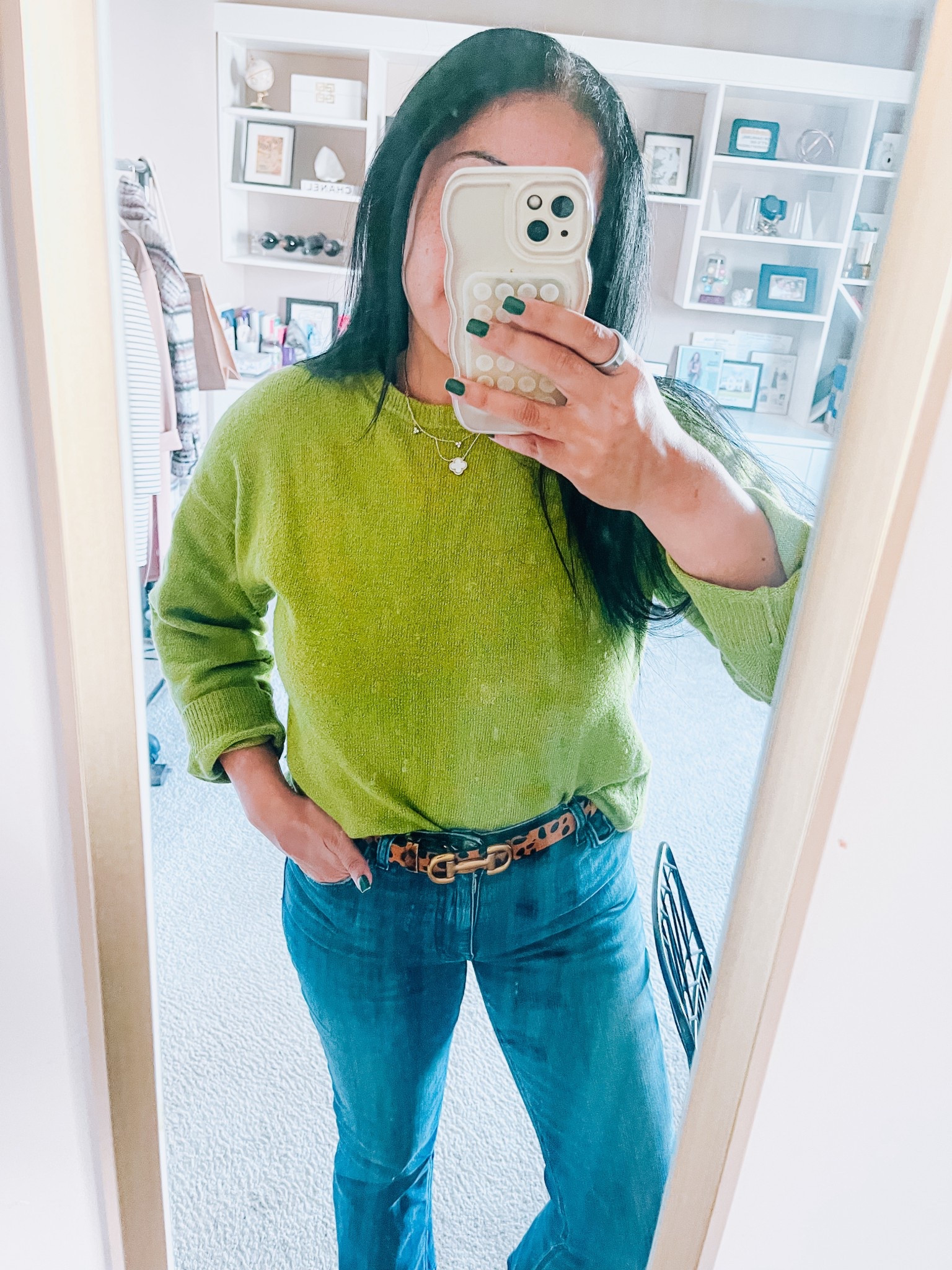Chartreuse sweater
Leopard belt
Denim
Casual style 


#LTKFindsUnder50 #LTKootd #LTKgrwm