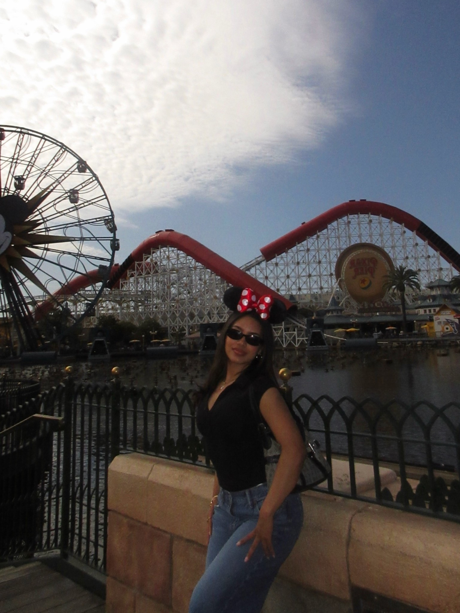 disney ootd ⭐️🦋
jeans: american eagle loose midrise

#LTKdayinmylife #LTKgrwm #LTKvlog