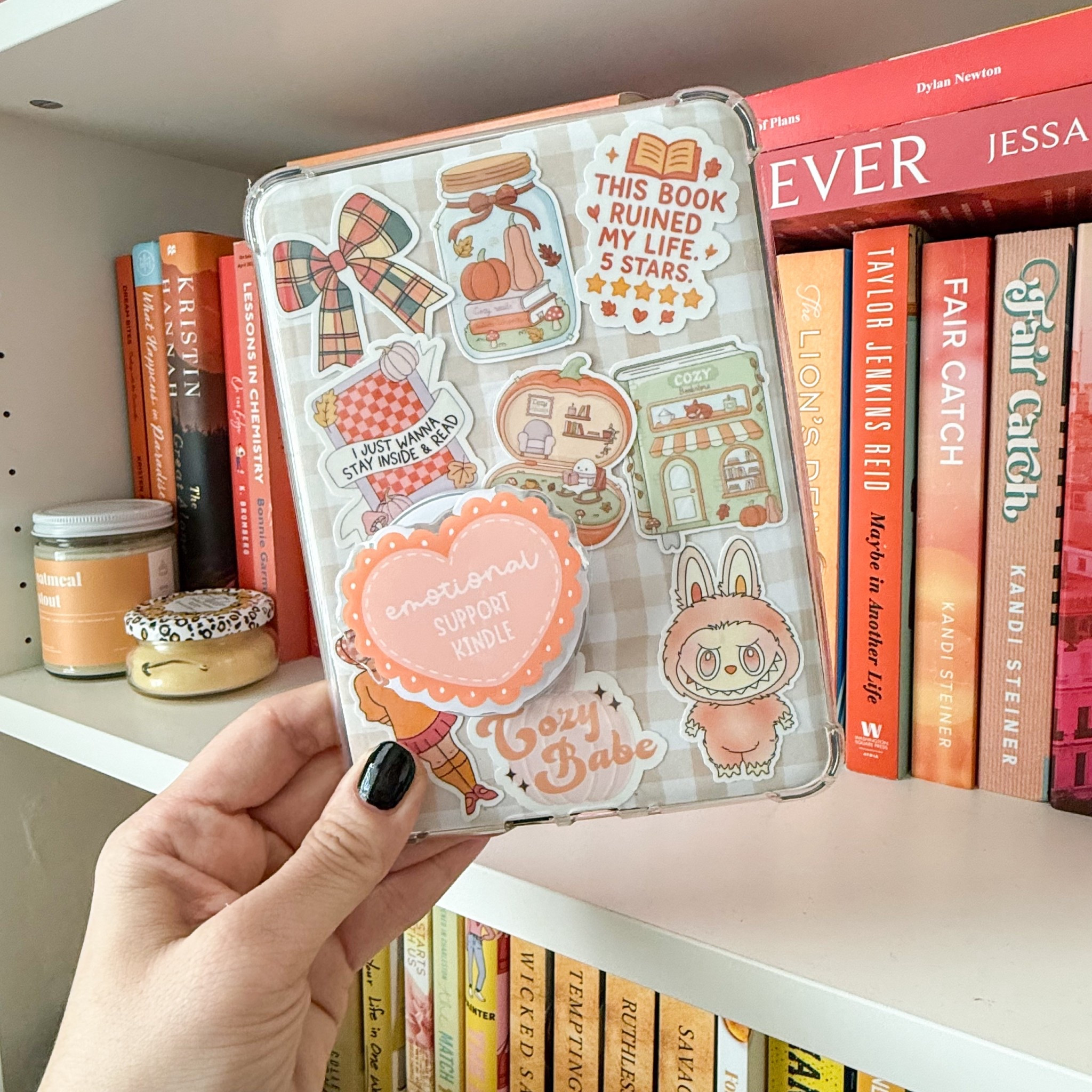 🍂✨ Fall Kindle Vibes ✨🍂
My Kindle is officially dressed for cozy season ☕📚
These adorable stickers make me smile every time I pick it up — perfect for pairing with a blanket, coffee, and a page-turner. 💛

🛒 Linked my Kindle case + all the stickers so you can recreate this cozy look!

#KindleAesthetic #CozyReadingVibes #Bookstagram #KindleDecor #StickerObsessed #LTKBookTok #ltkbooks


#LTKSeasonal #LTKU