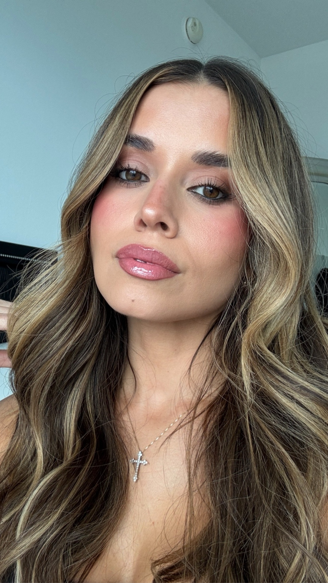 obsessed with this lip combo 💞

maybelline lifter liner in big lift
spike valentino disco balm in shade rose in the woods 

#LTKBeauty