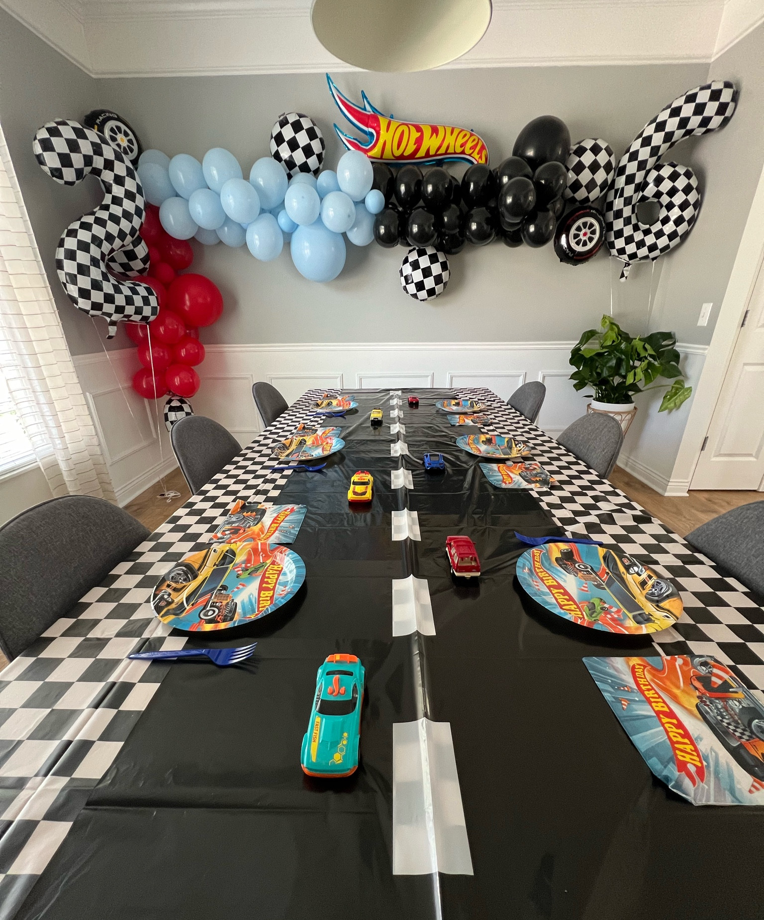 Hot wheels birthday party decor! 

#LTKKids #LTKParties