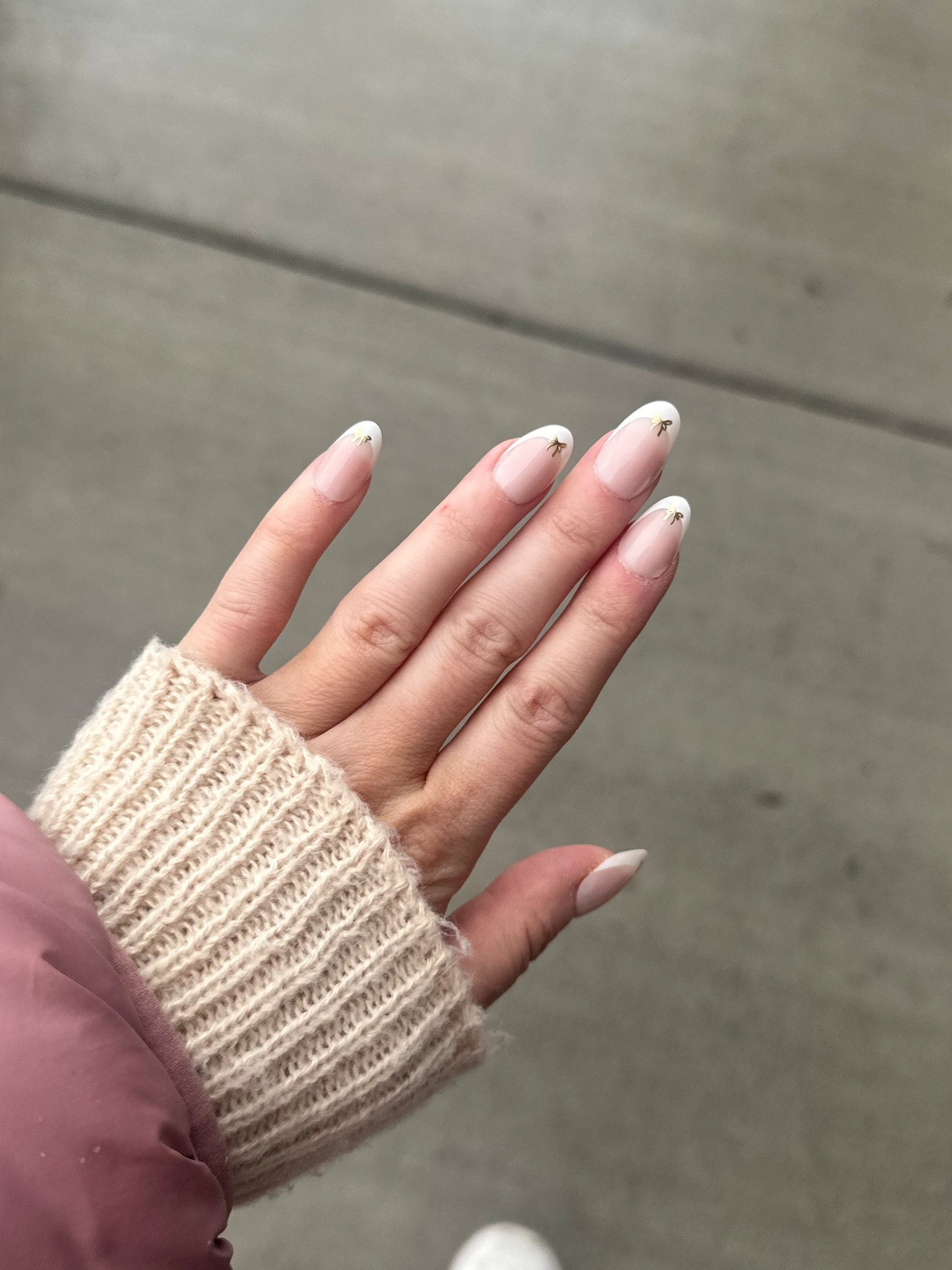 don’t sleep on press-on nails!! these ones are perfect for the holidays 🎀✨

#LTKHoliday #LTKBeauty #LTKCyberWeek