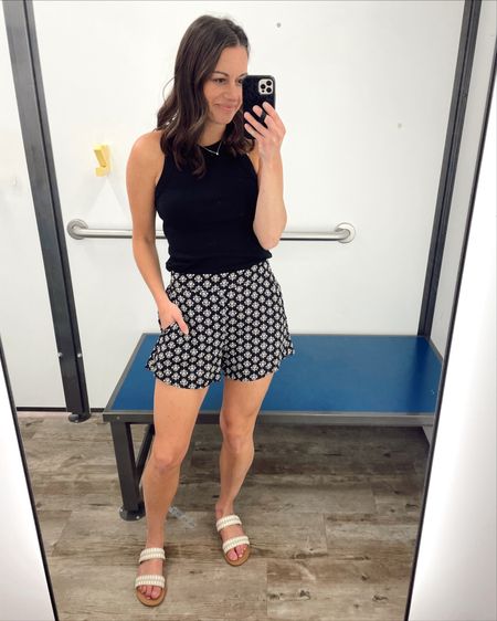 Old navy try on! These flowy pattern shorts are so cute and comfy! Run true to size to a tad small - I’m in the small.  Have great length and super cute with a tank and jean jacket! On deal for $14 with code HURRY today.



#LTKSeasonal #LTKunder50 #LTKFind