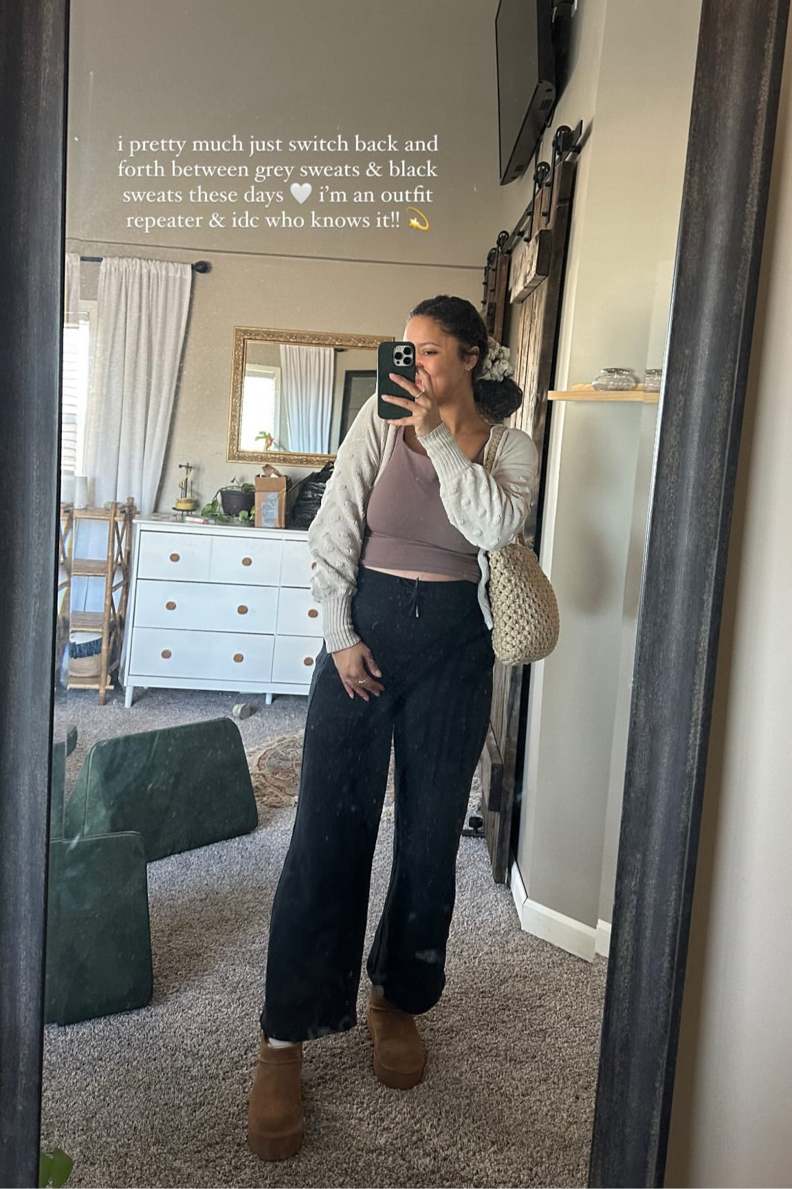 wearing these pants on repeat until further notice 🖤

#LTKBump #LTKSeasonal #LTKActive