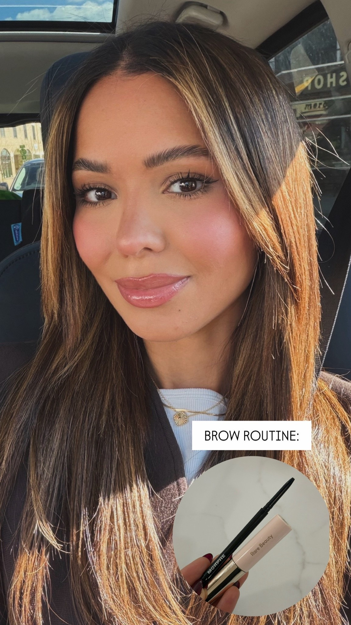 Brow pencil: chocolate mousse 
Brow gel; clear
