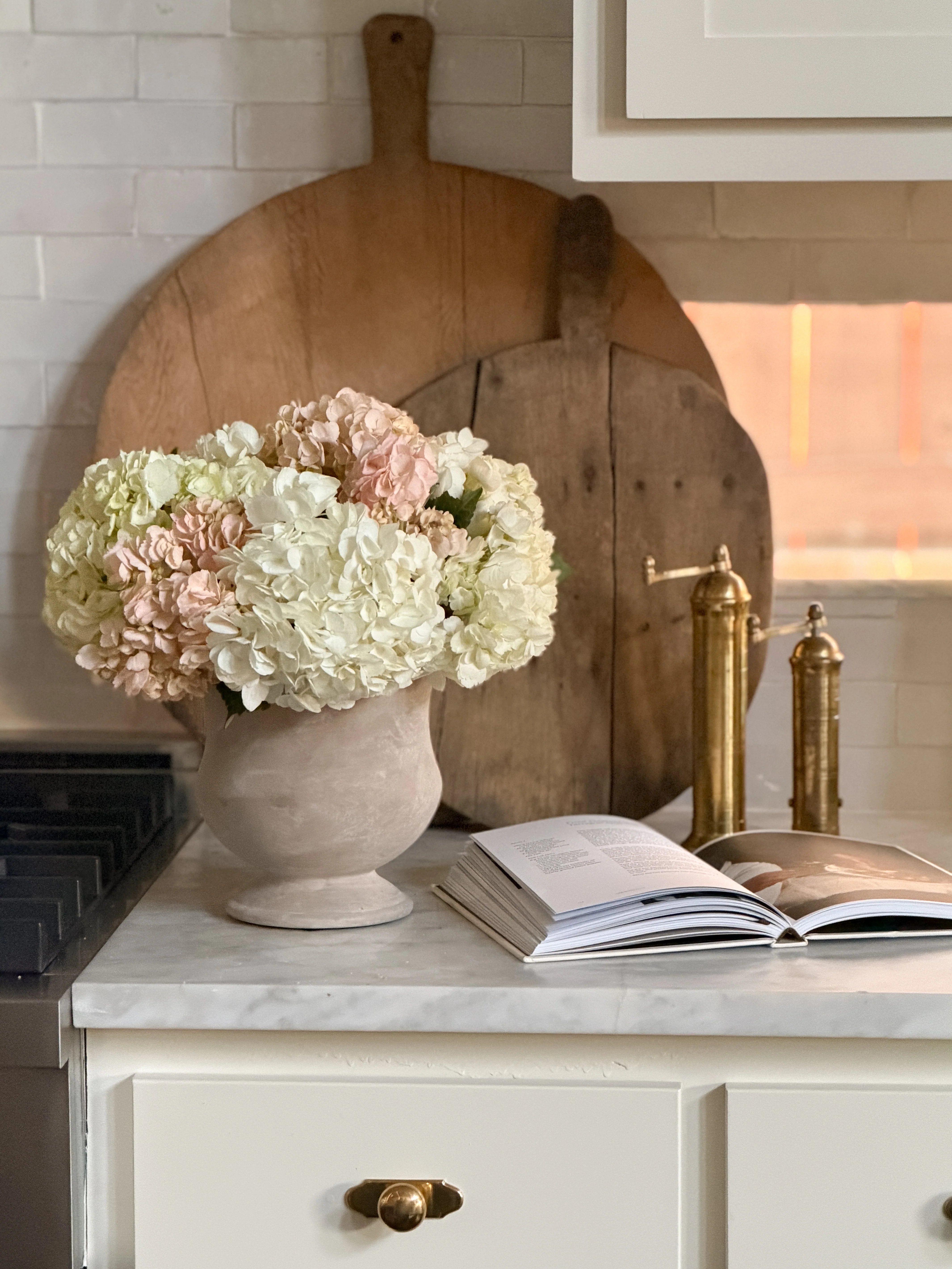 English Urn | Cottage and Key