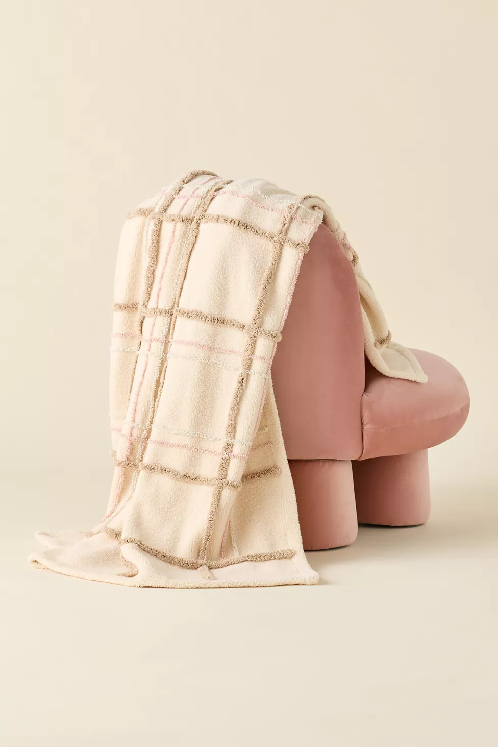 Plaid Cozy Fleece Throw Blanket | Urban Outfitters (US and RoW)