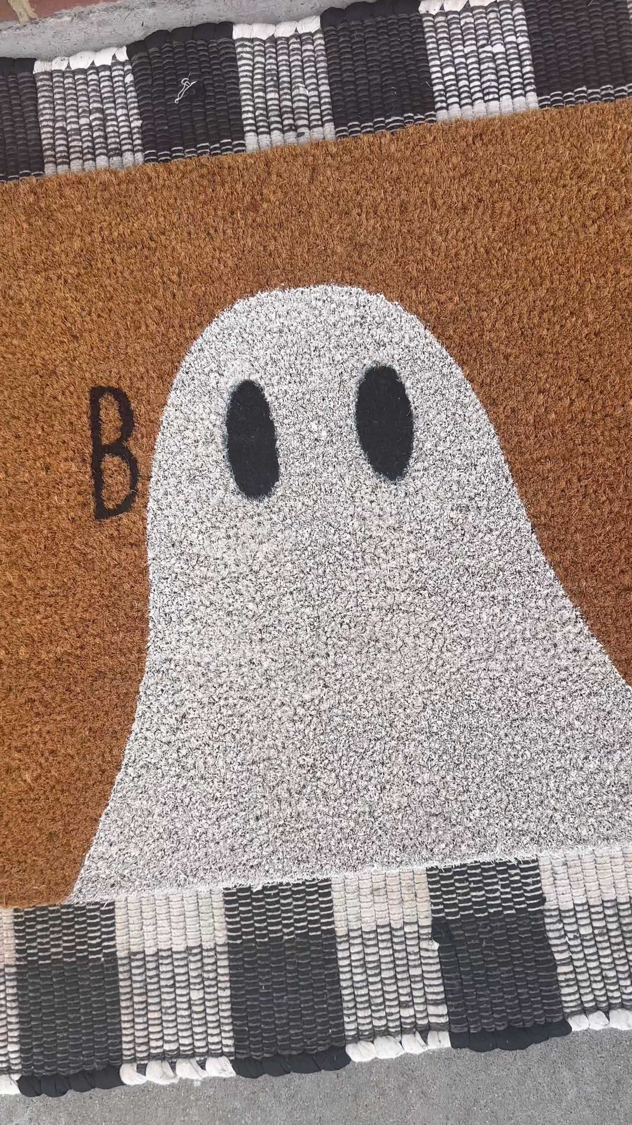 Time to switch out your porch mat and coffee syrup