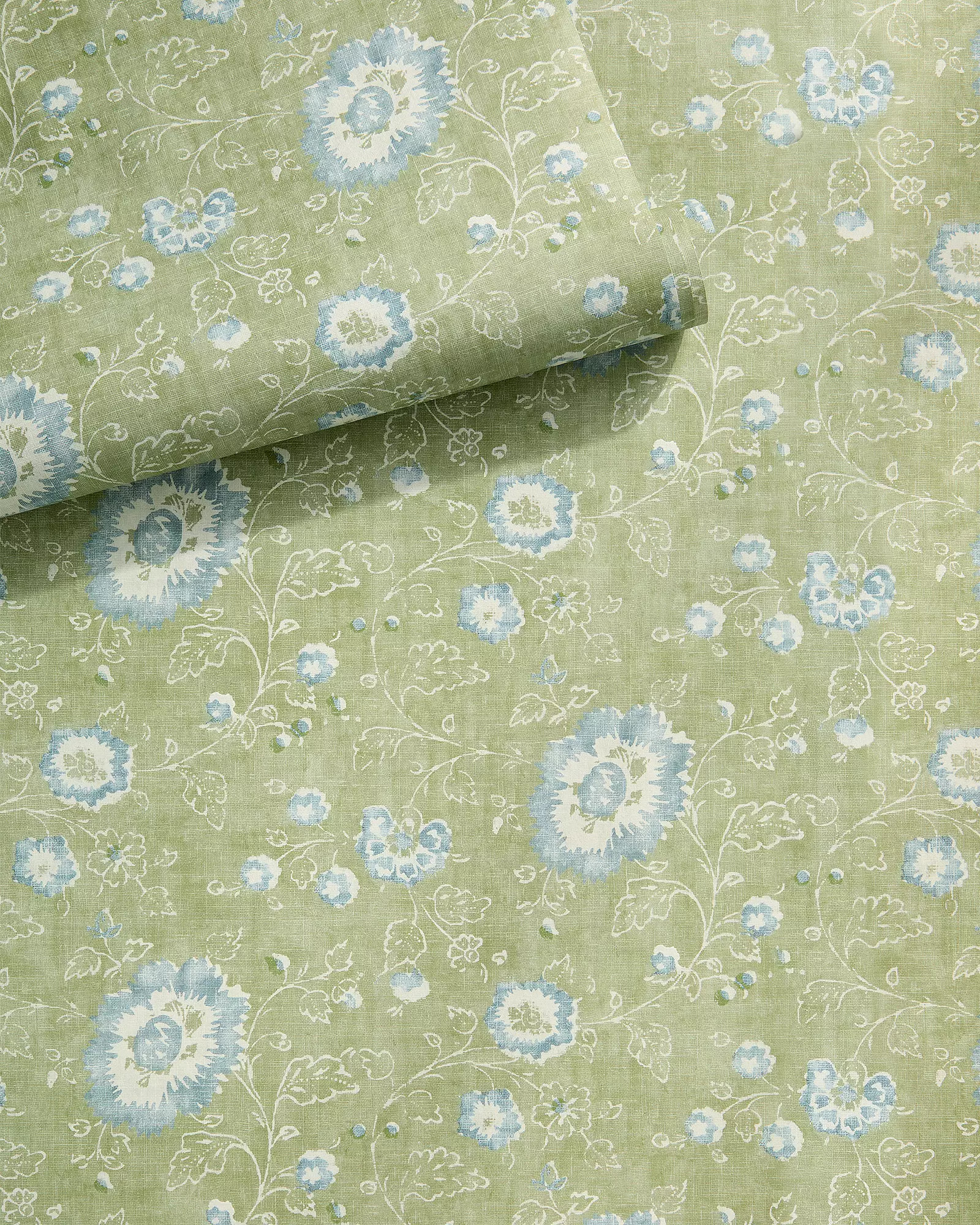 Windermere Wallpaper | Serena and Lily