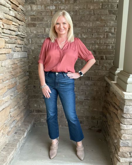 Warm Fall day outfit for lunch with friends!
#target
#targetstyle
#evereve
@evereve
@target
#falloutfit
#fallfashion
#jeans
#jeansoutfit
#over40
#over50
#over50andfabulous
#madisonal


#LTKunder100 #LTKstyletip #LTKunder50