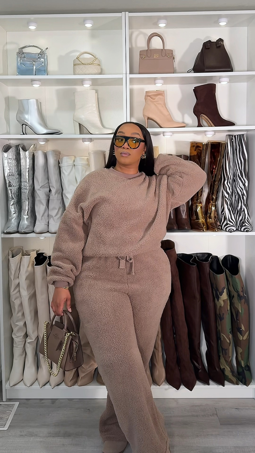 Hey Beauties 🩷

Happy Turkey Day 🤎 I wanted to show my OOTD. This wasn’t my initial look that I was going for but after getting off work, I was so exhausted that I just needed to be comfortable ✨

I’m wearing this set in a size Large tall. Other sizes will be tagged as well and I’m 5’8 for reference 😘

#LTKCyberWeek #LTKootd #LTKHoliday