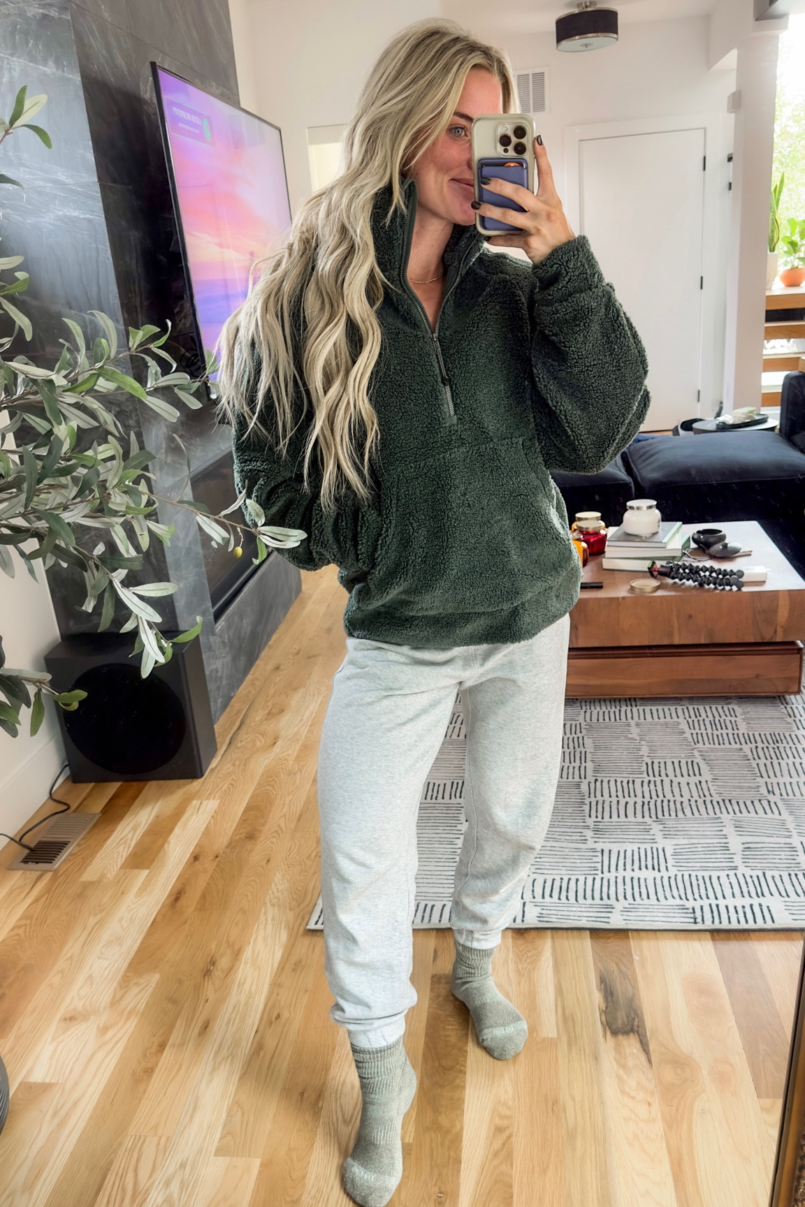 Comfy cozy fit 

#LTKfit #LTKSeasonal #LTKtravel